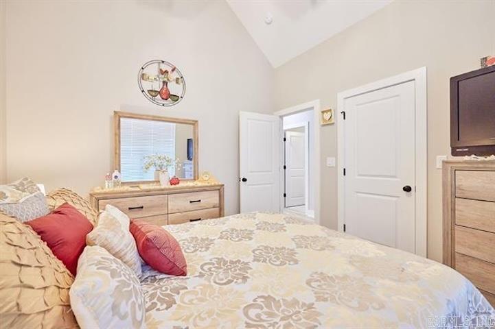 105 Roman Heights Ave