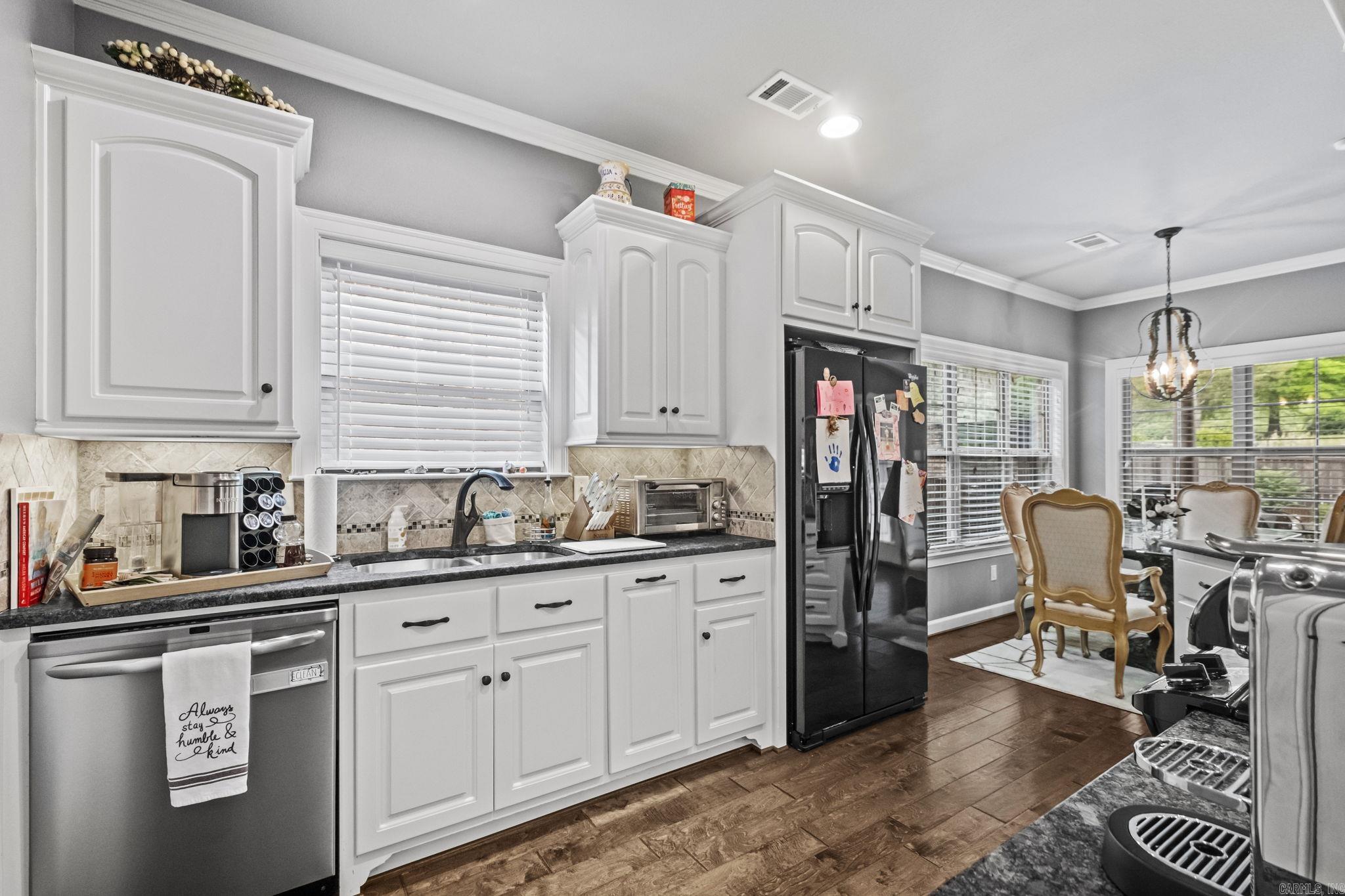 36 Bishop Pl