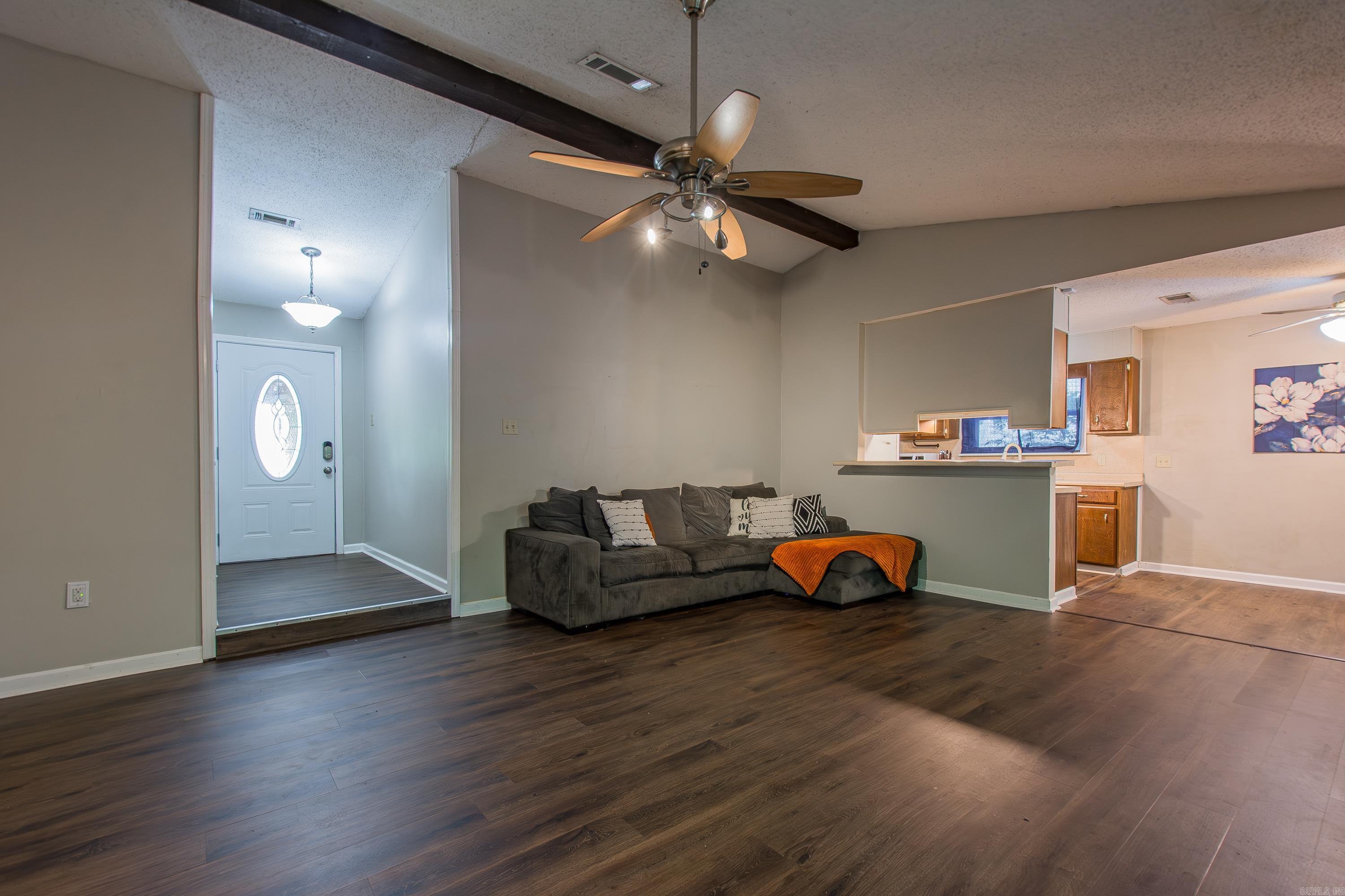 15 Pinecrest Lane