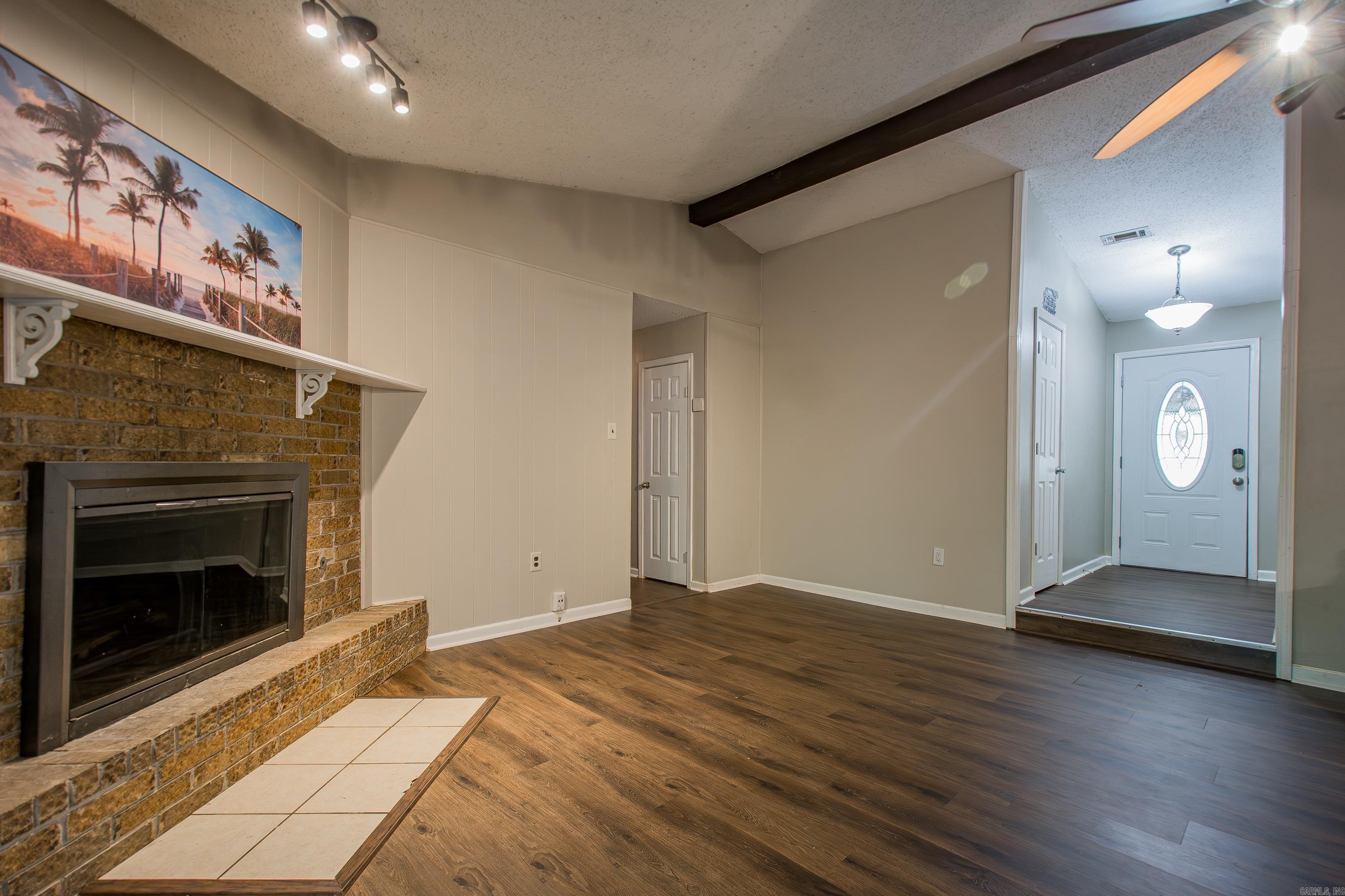 15 Pinecrest Lane
