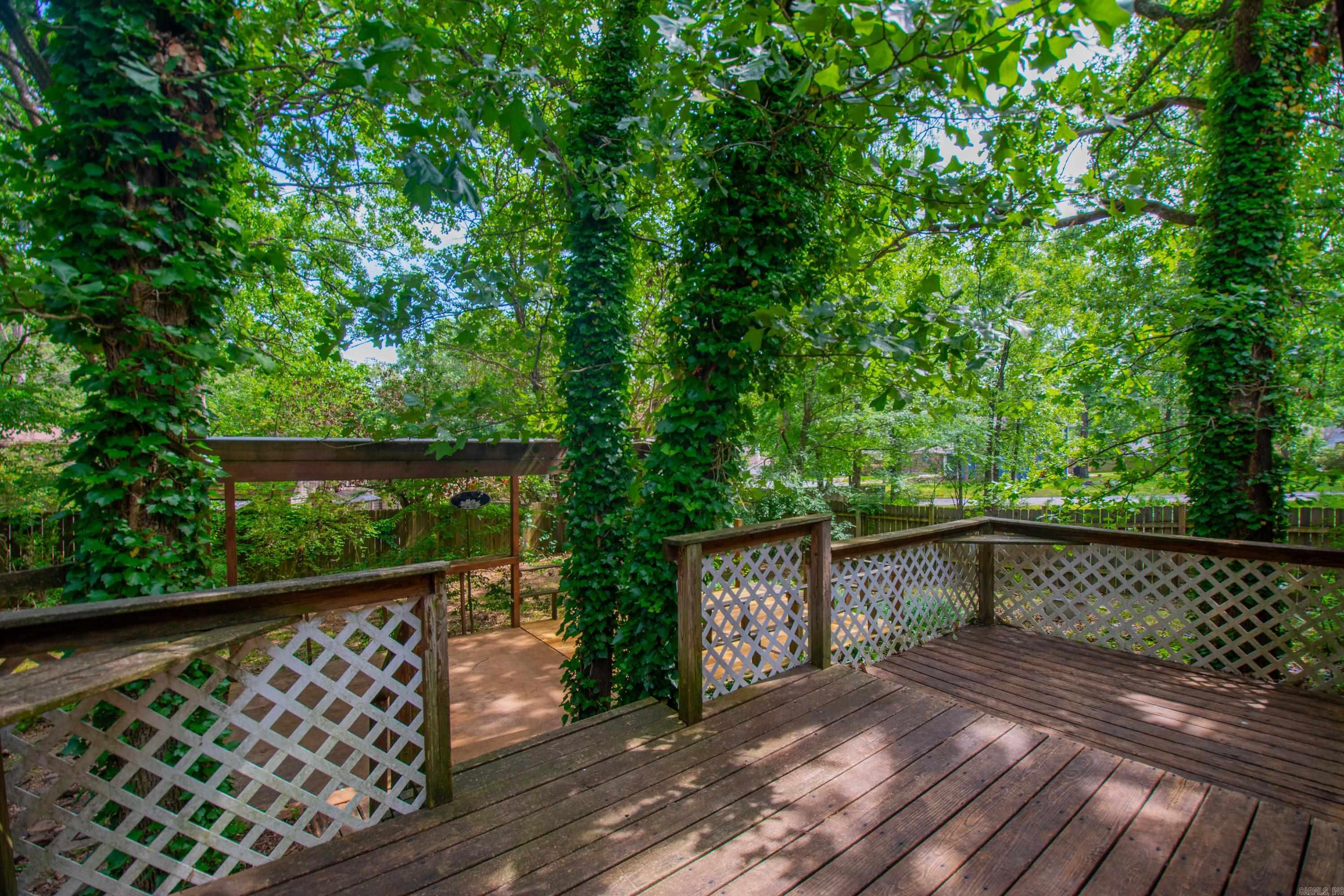 15 Pinecrest Lane