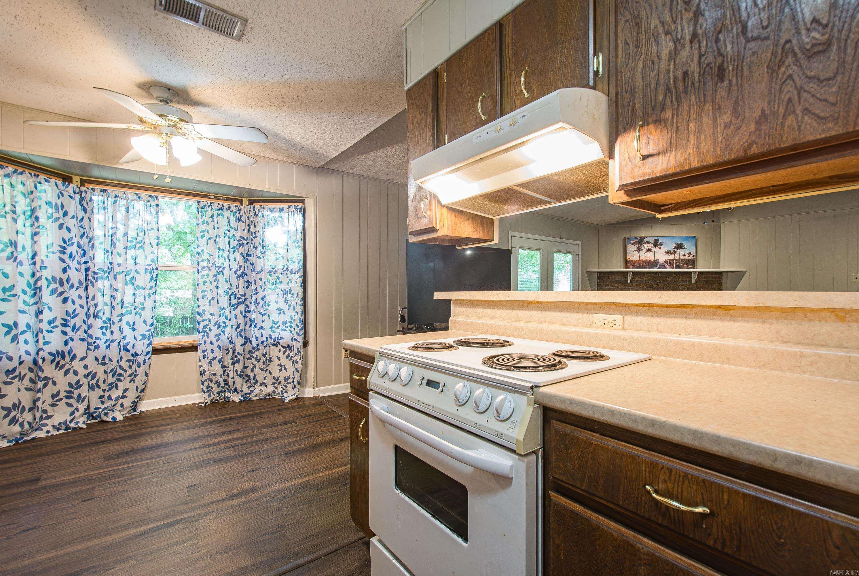 15 Pinecrest Lane