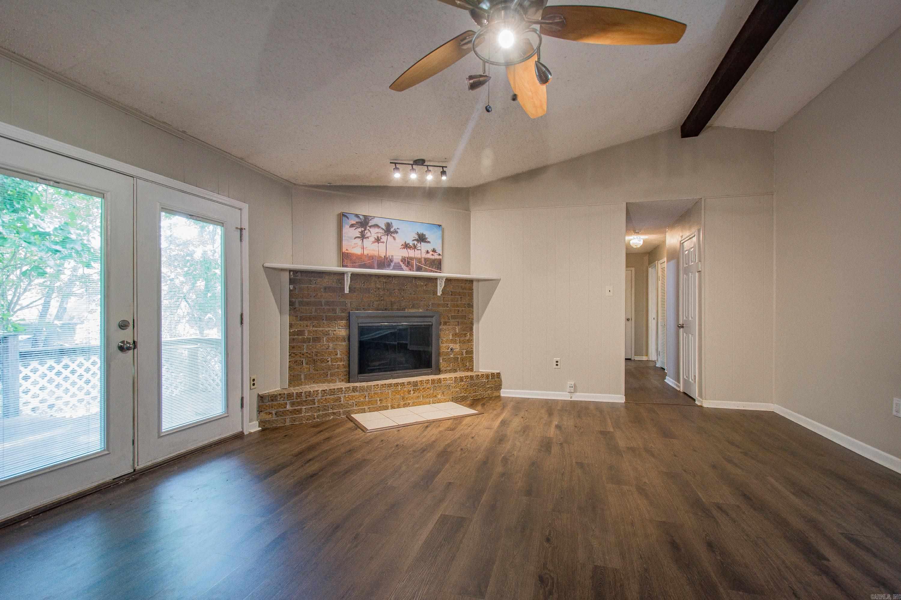 15 Pinecrest Lane