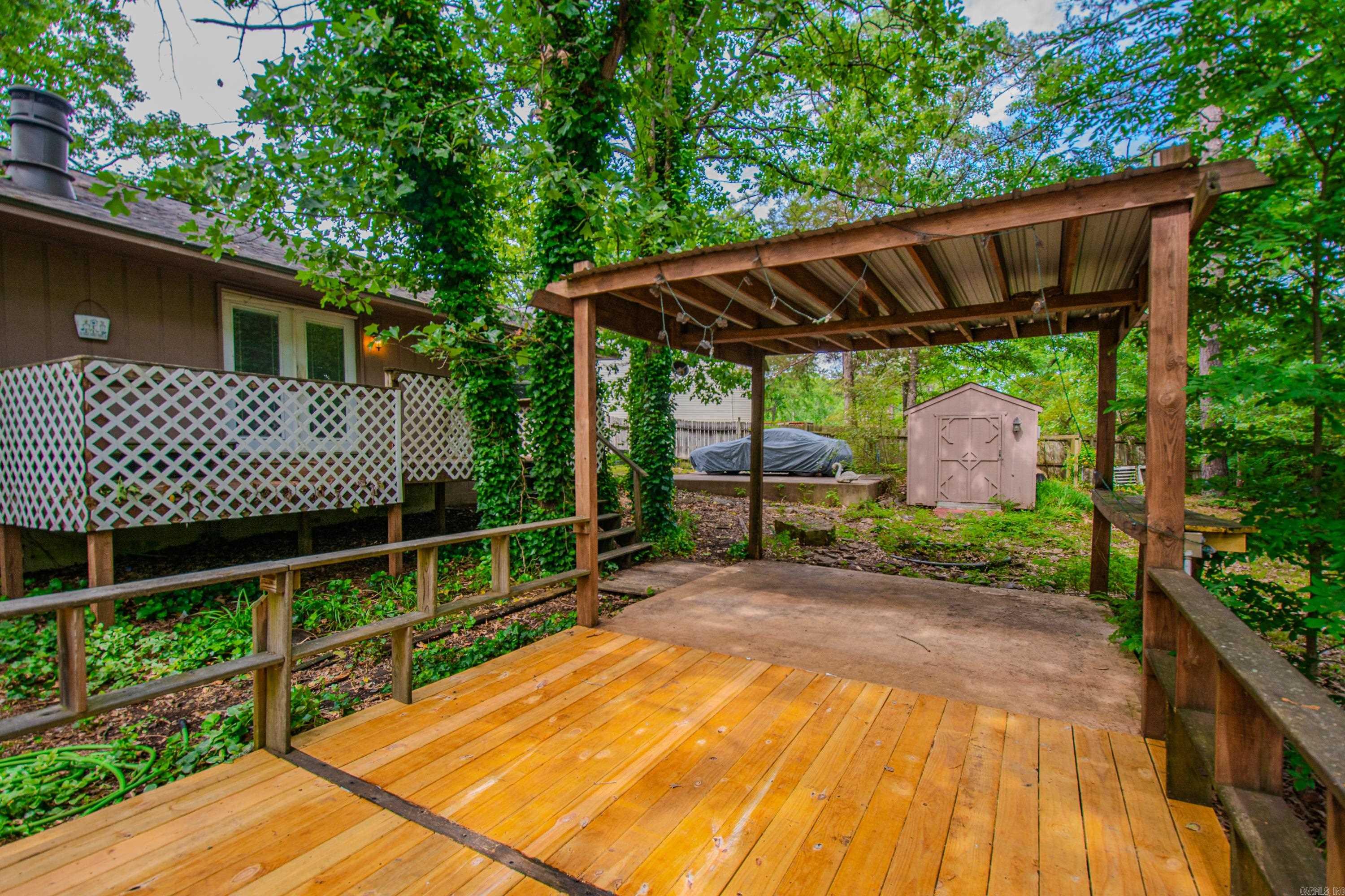 15 Pinecrest Lane