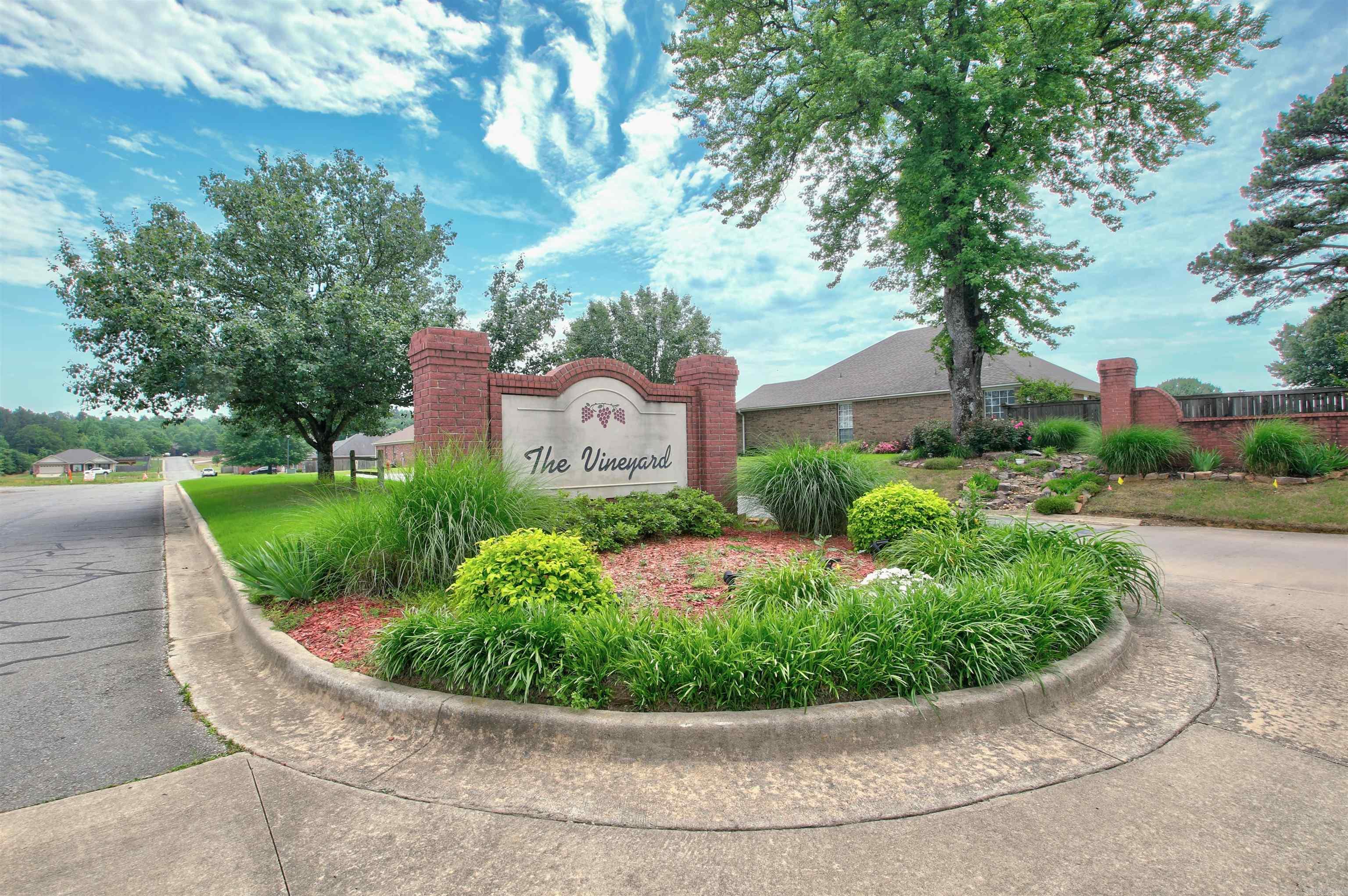 9 Sunbelt Court