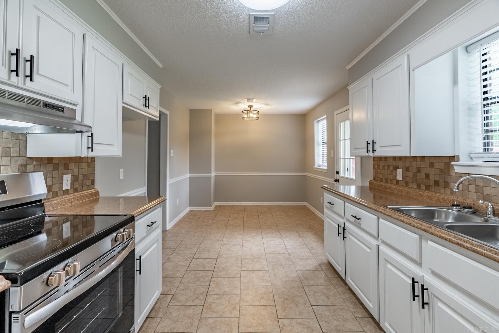 13 Pheasant Run Drive