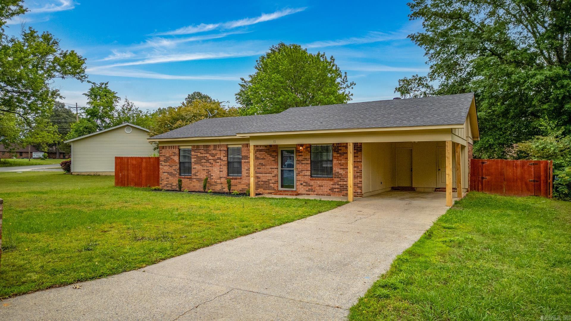 13 Pheasant Run Drive