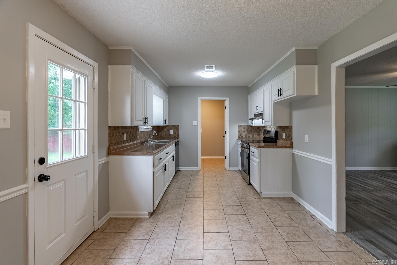 13 Pheasant Run Drive