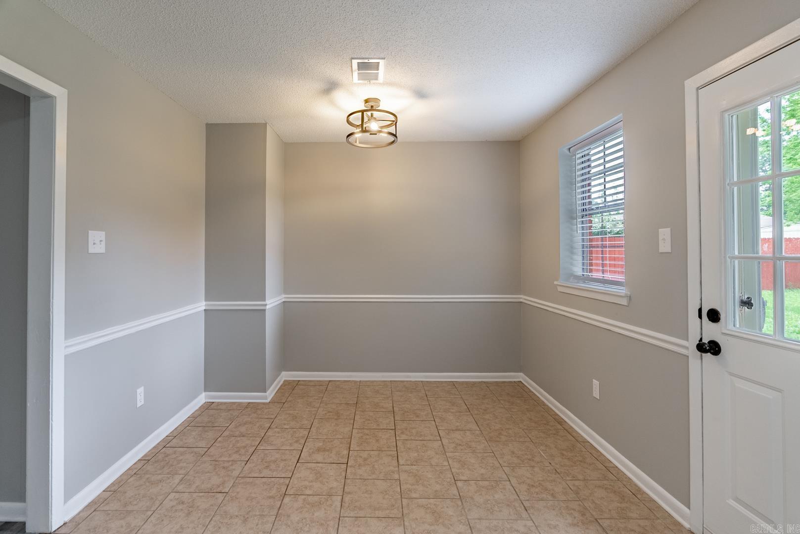 13 Pheasant Run Drive