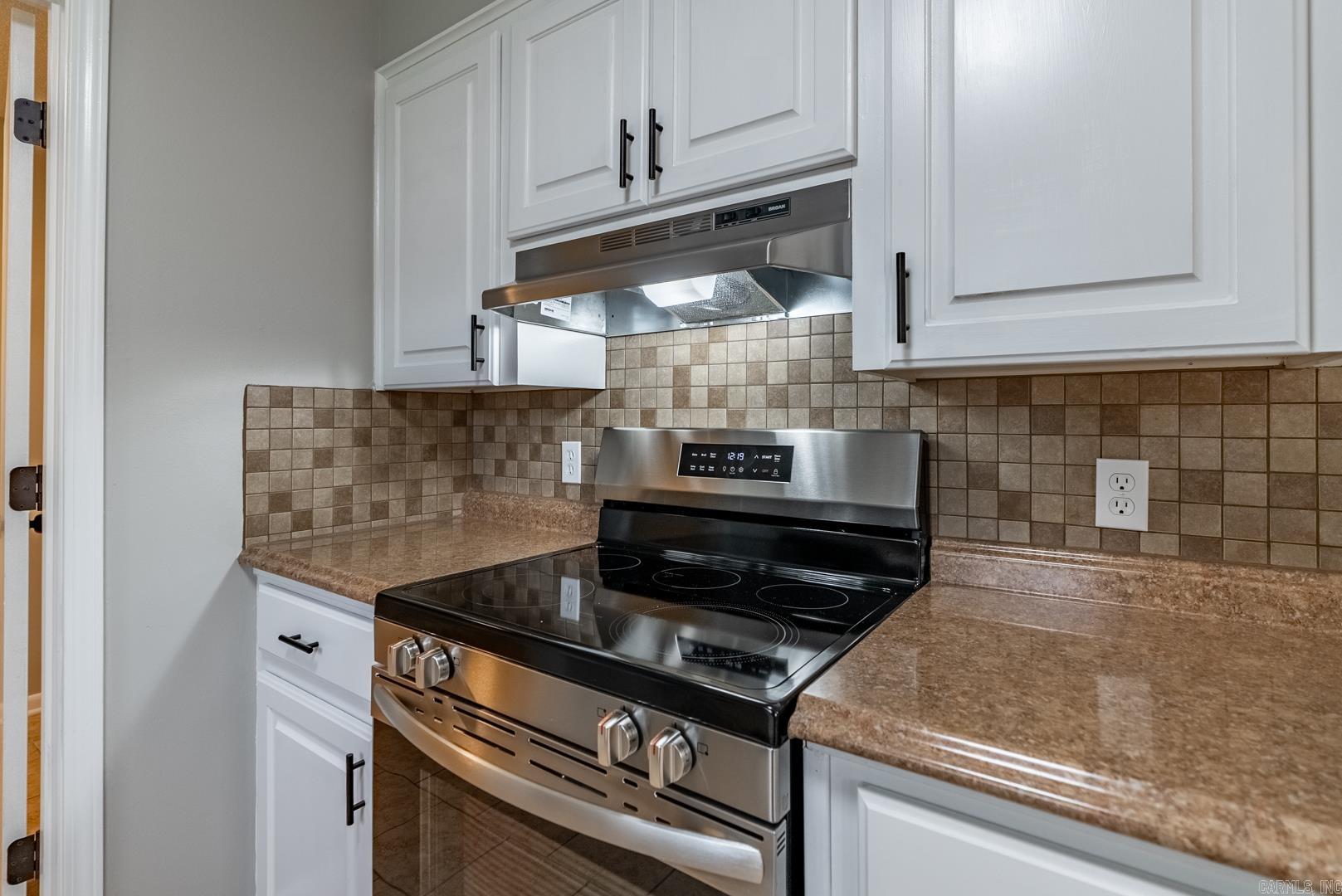 13 Pheasant Run Drive