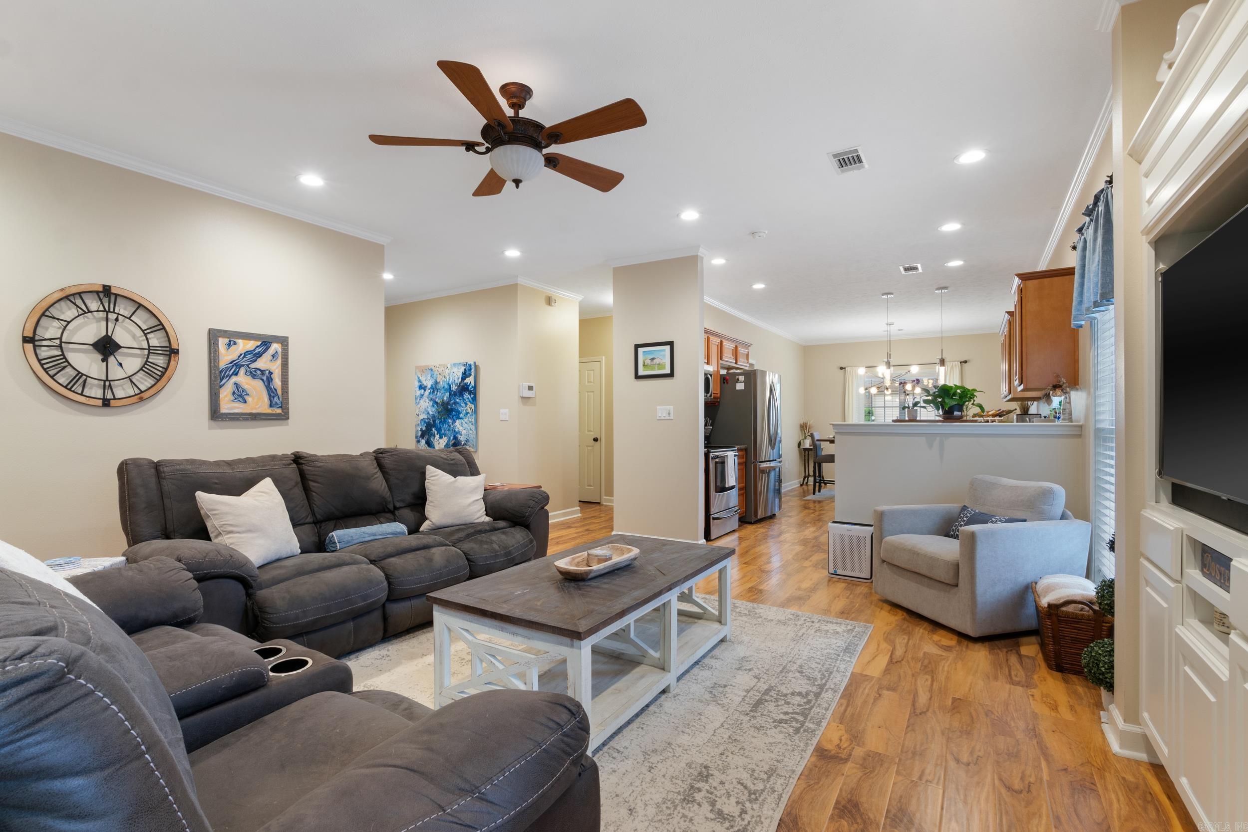 27 Starlite Road South