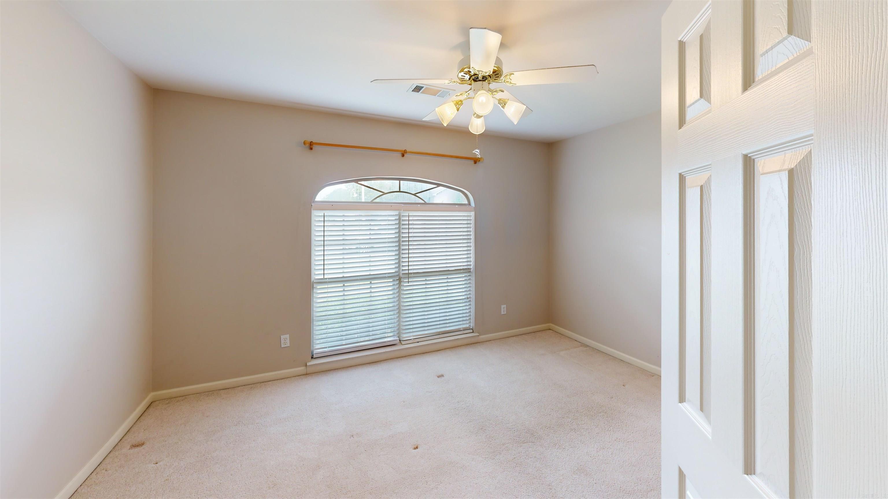 2976 Saratoga Court