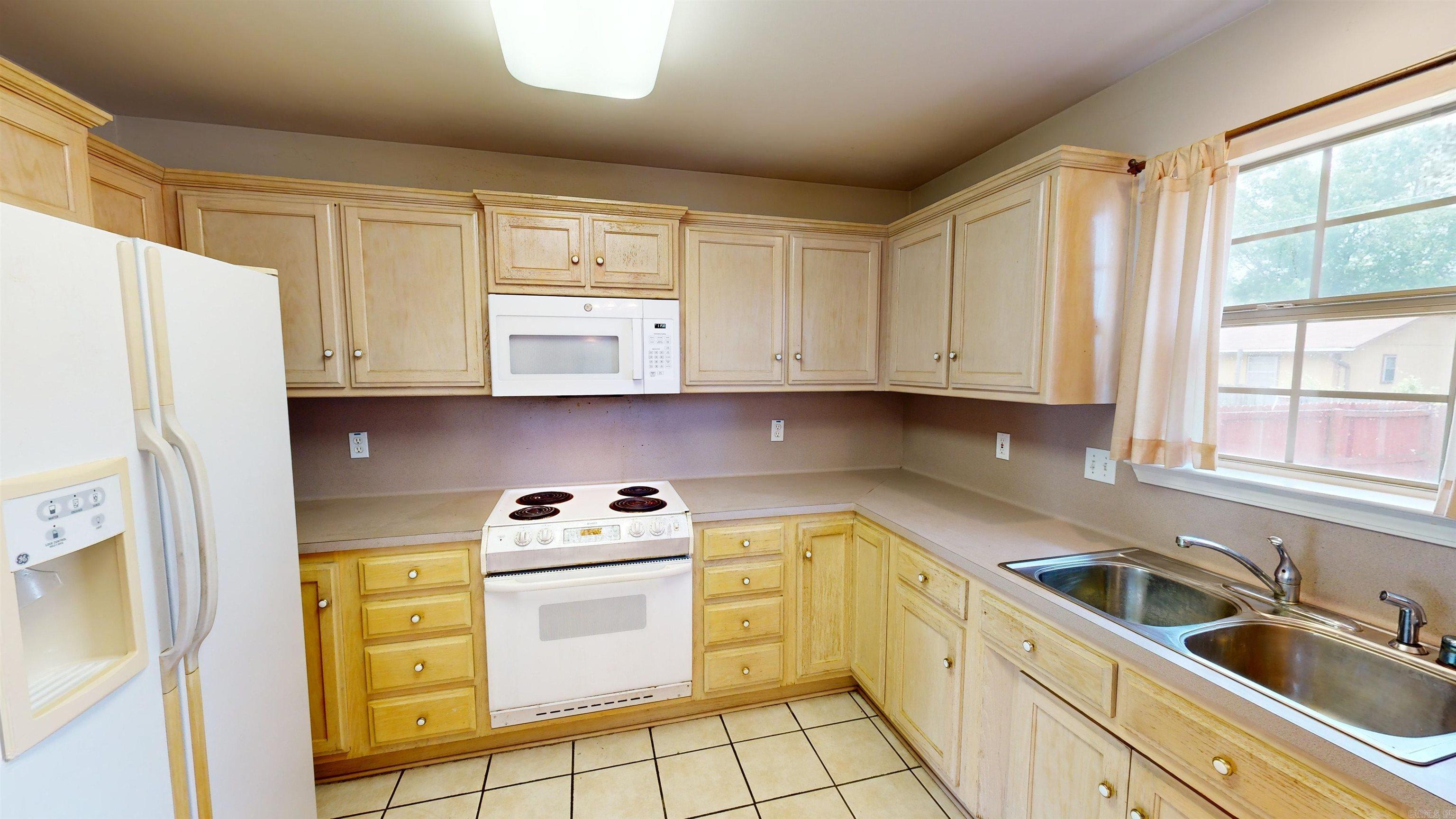 2976 Saratoga Court