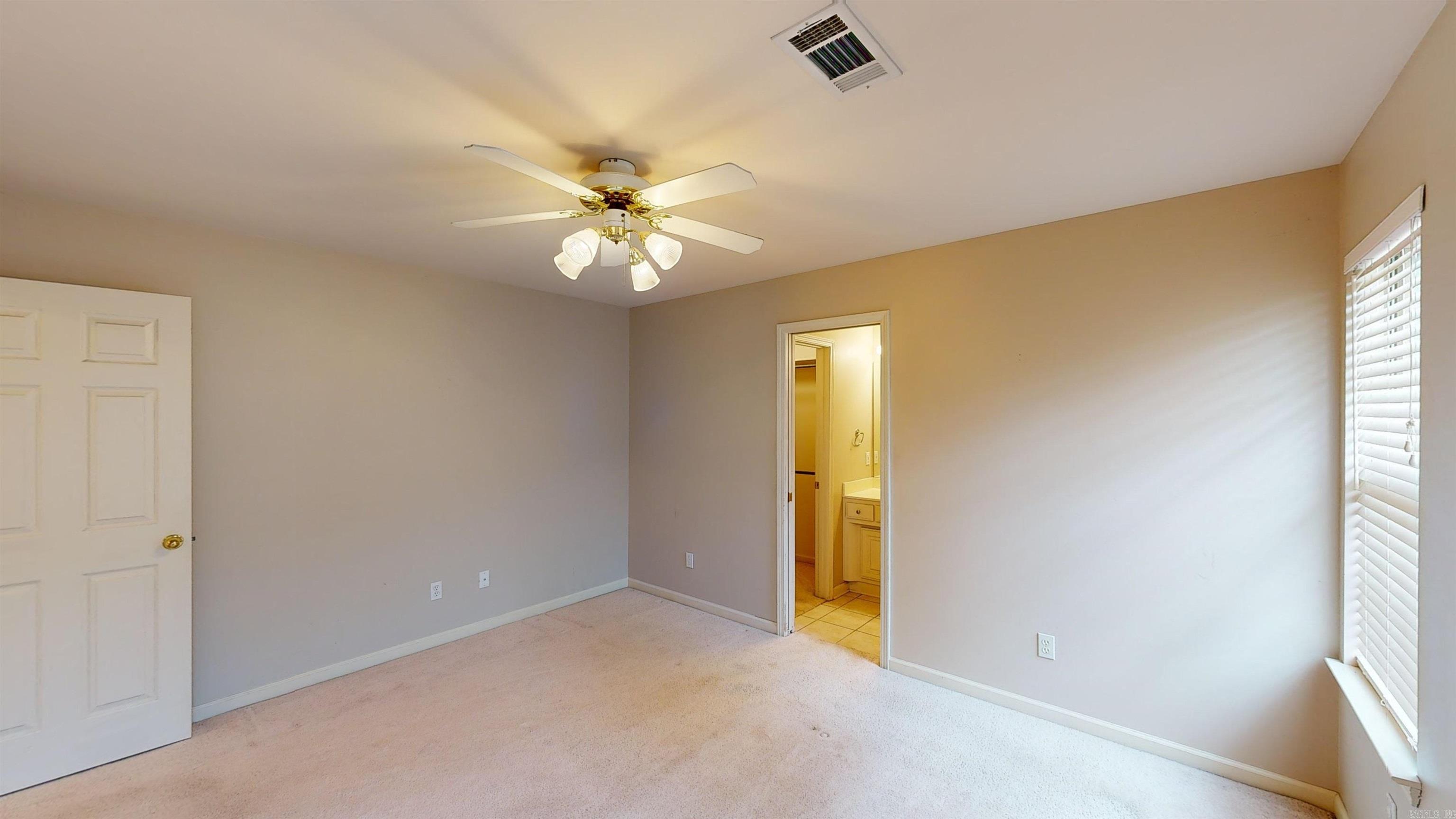 2976 Saratoga Court