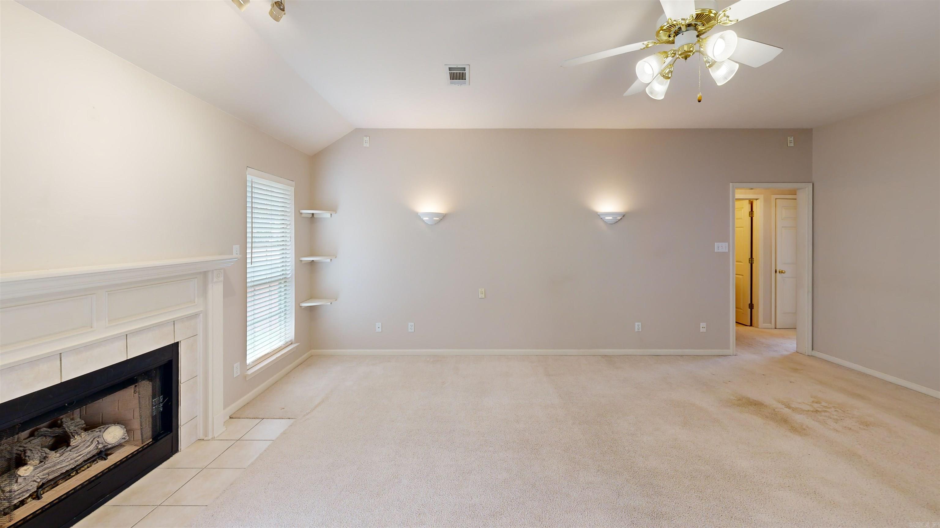 2976 Saratoga Court