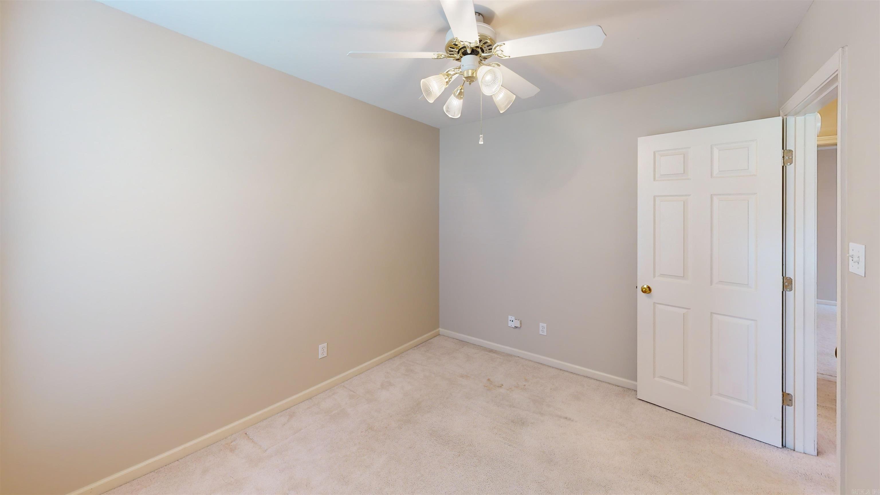 2976 Saratoga Court