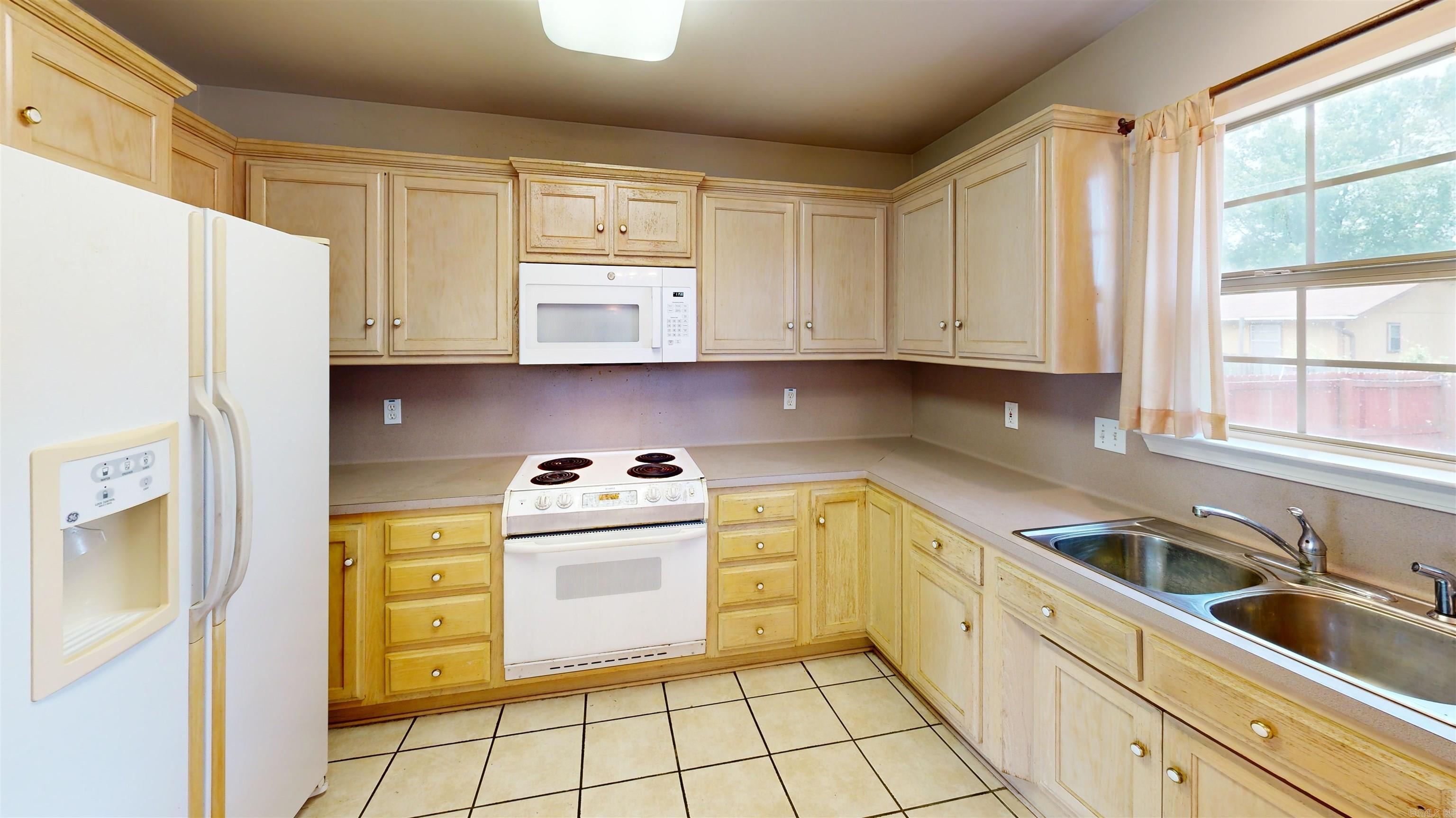 2976 Saratoga Court