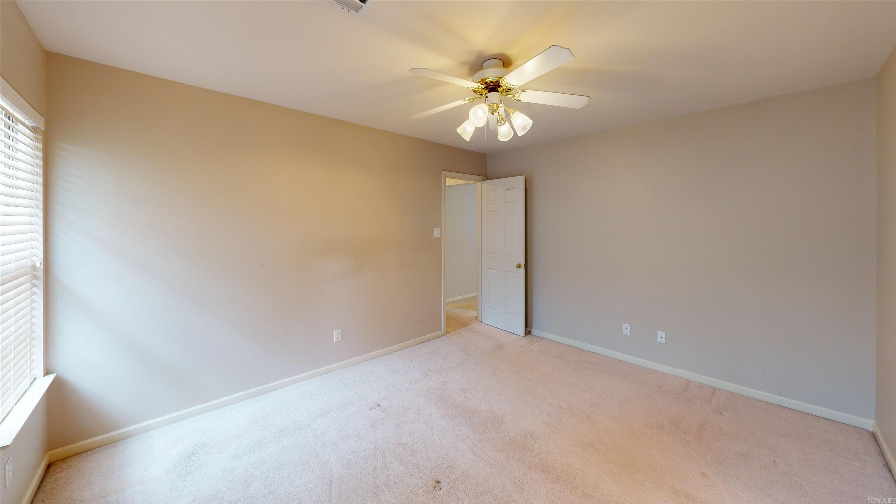 2976 Saratoga Court