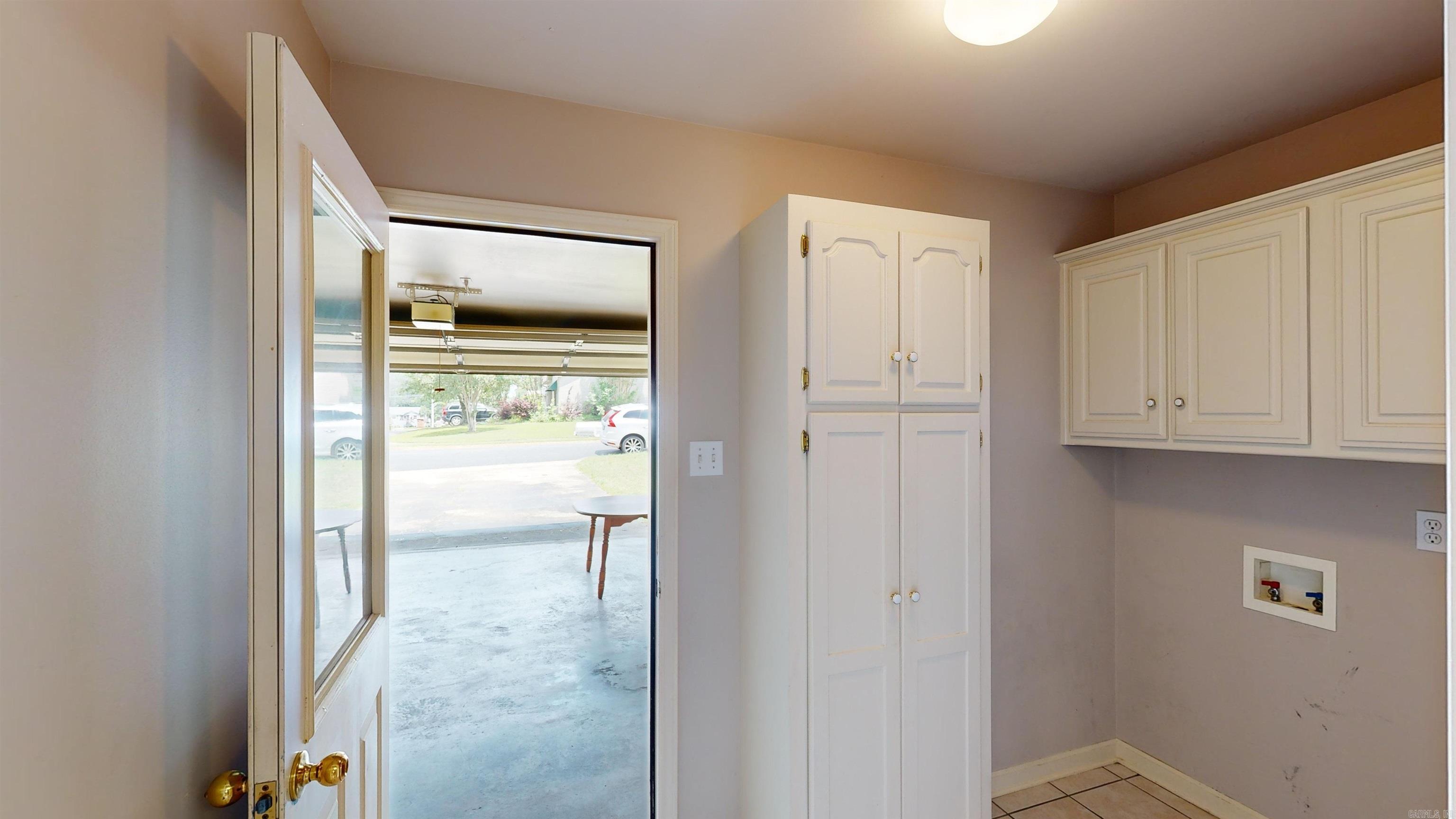 2976 Saratoga Court