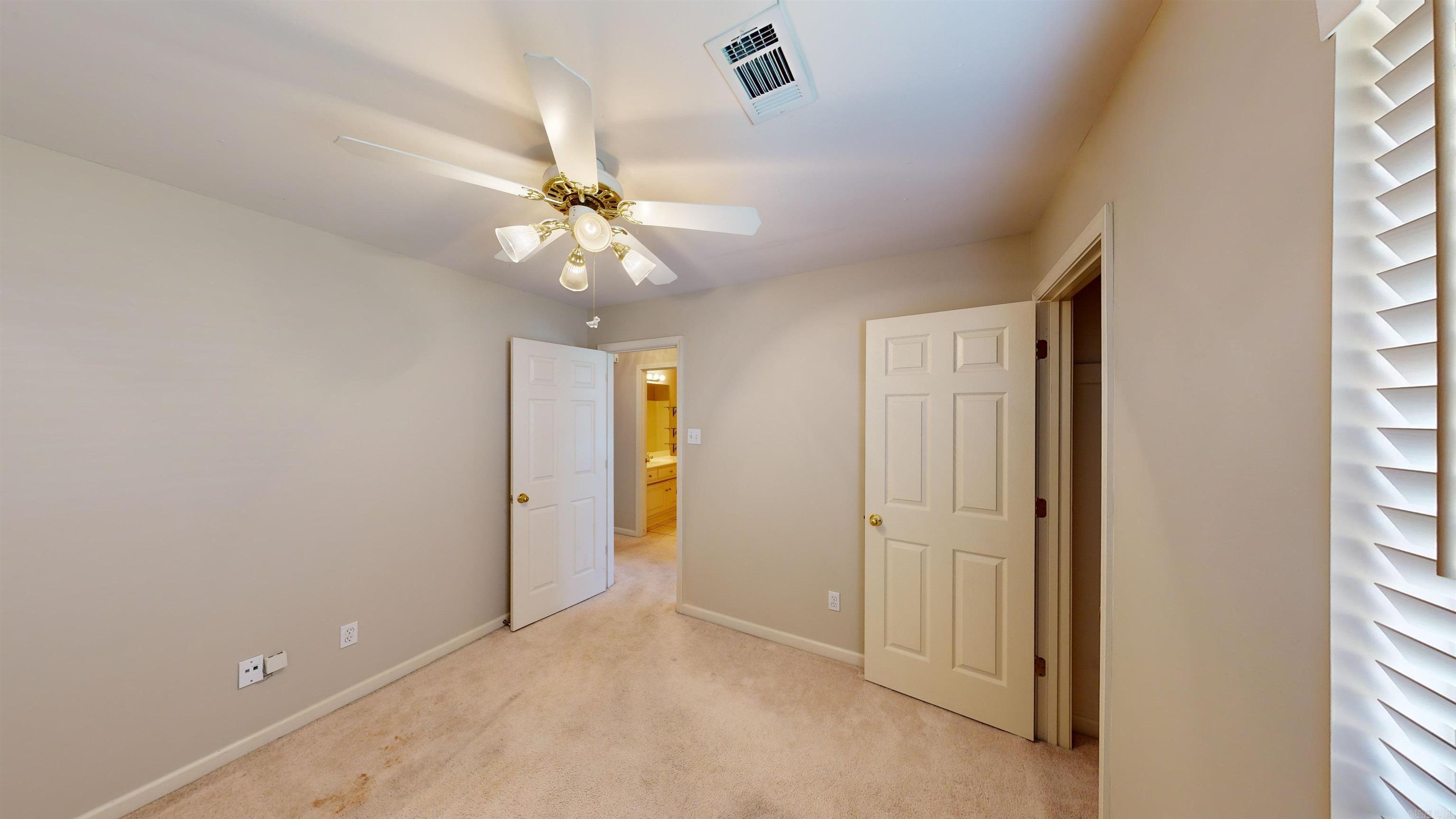 2976 Saratoga Court
