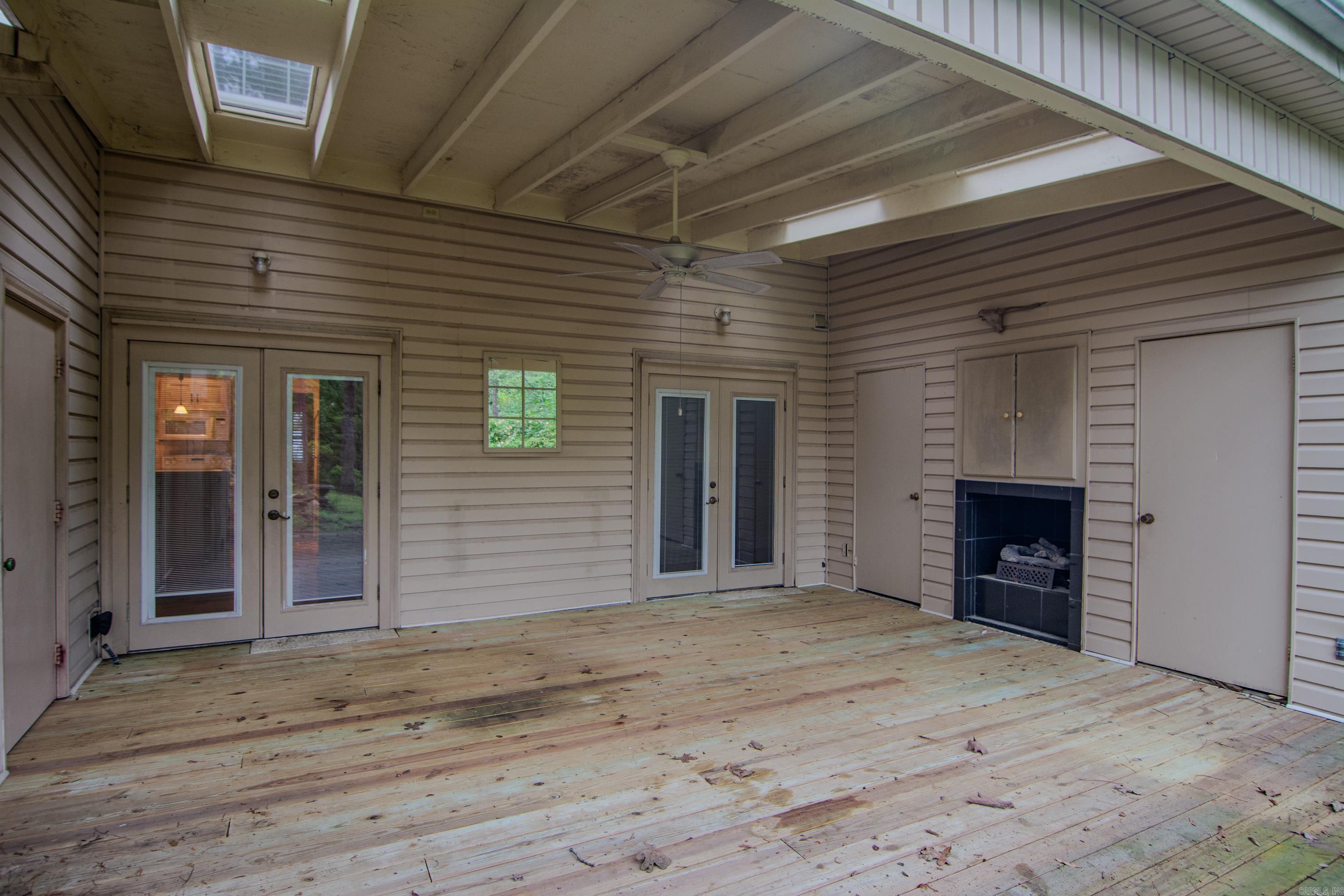 3 Kingsbridge Way