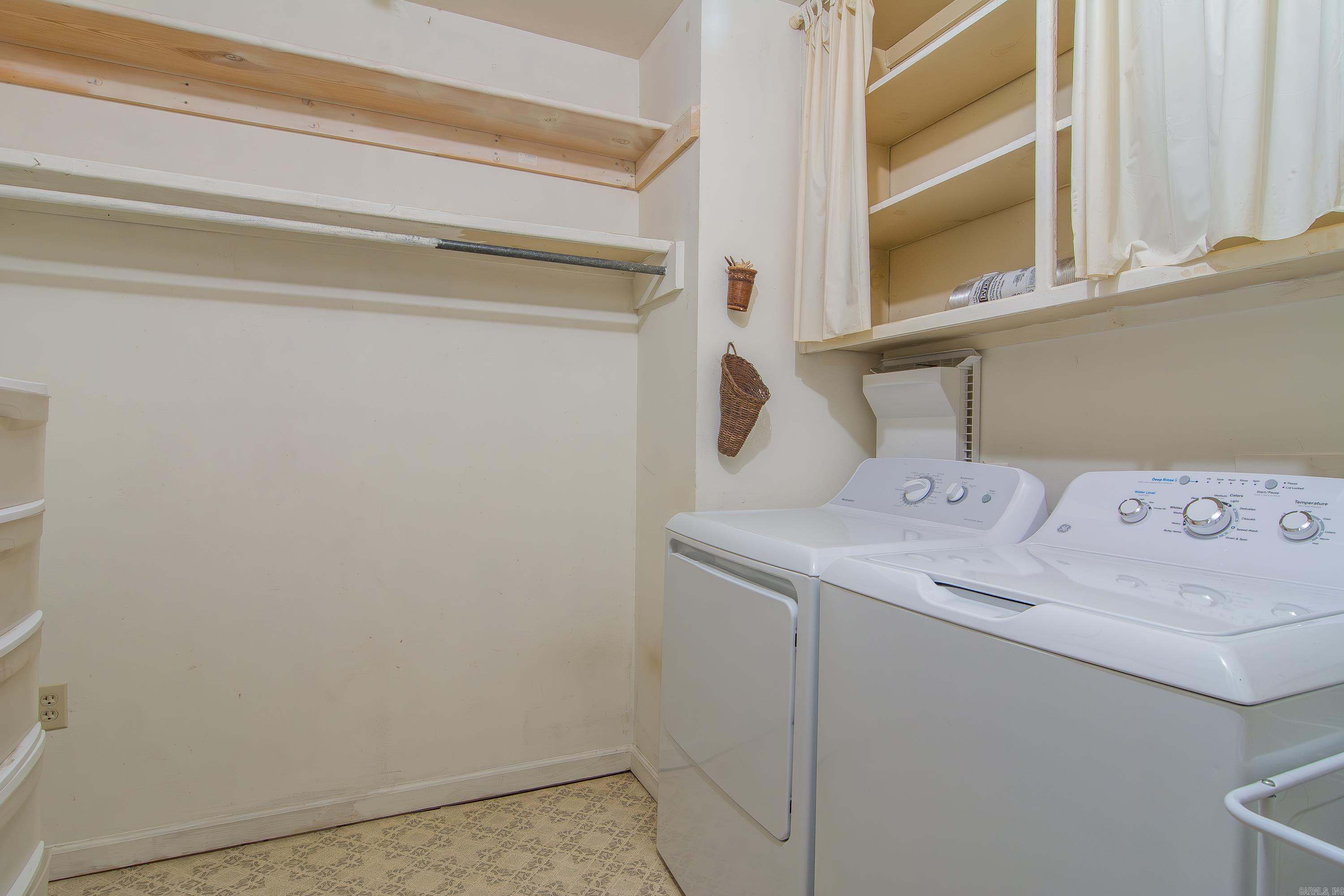 3 Kingsbridge Way