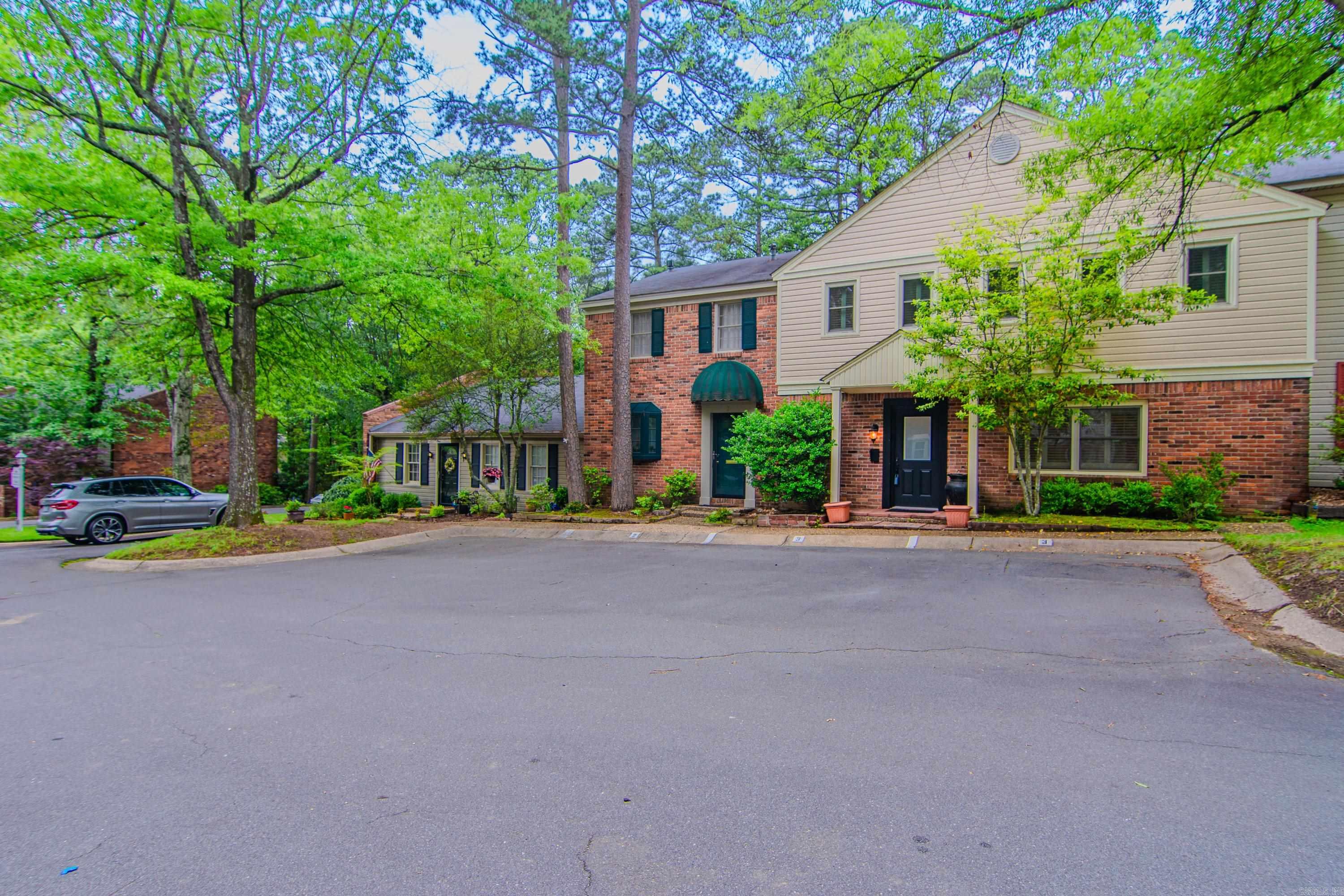 3 Kingsbridge Way