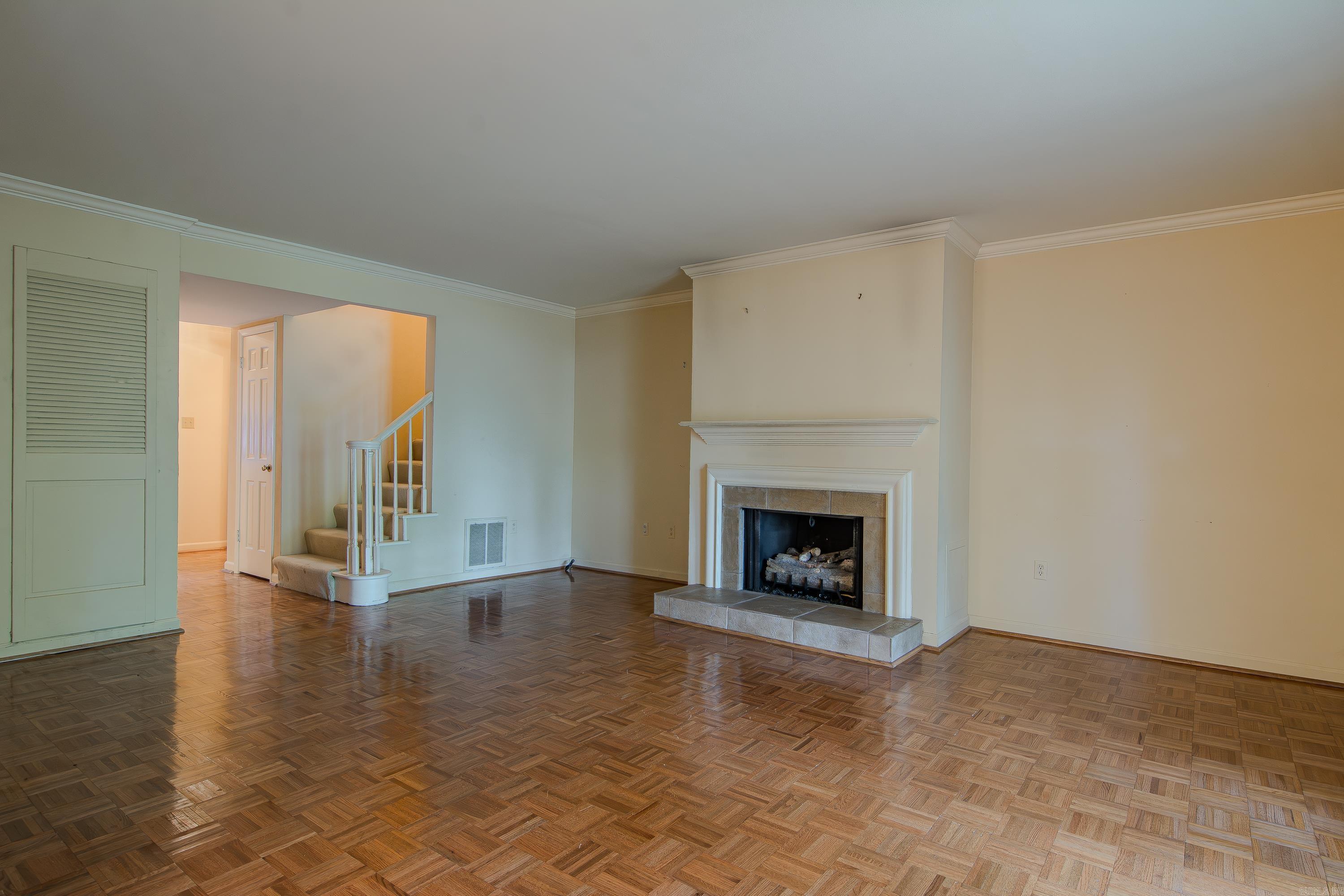 3 Kingsbridge Way