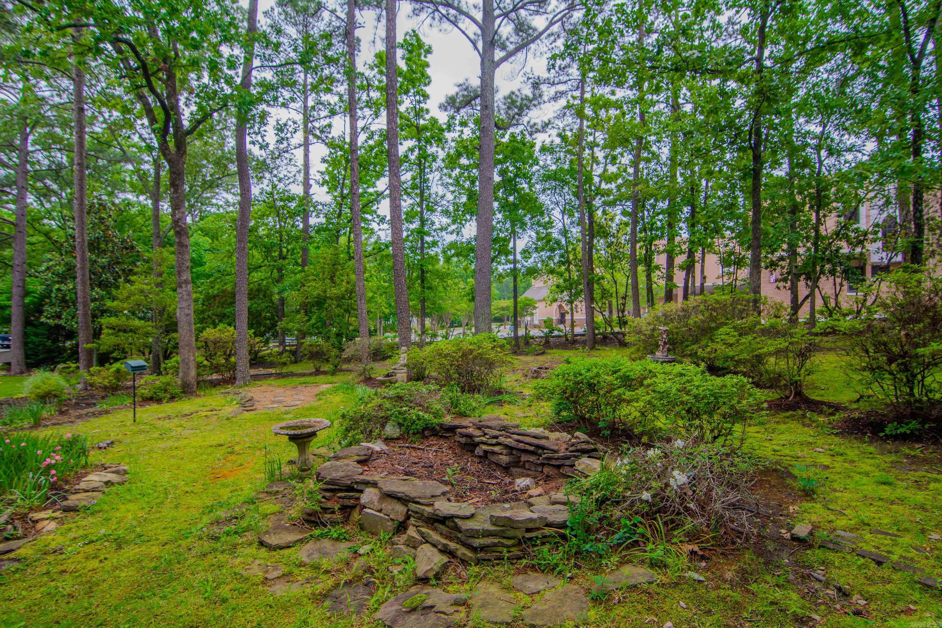 3 Kingsbridge Way