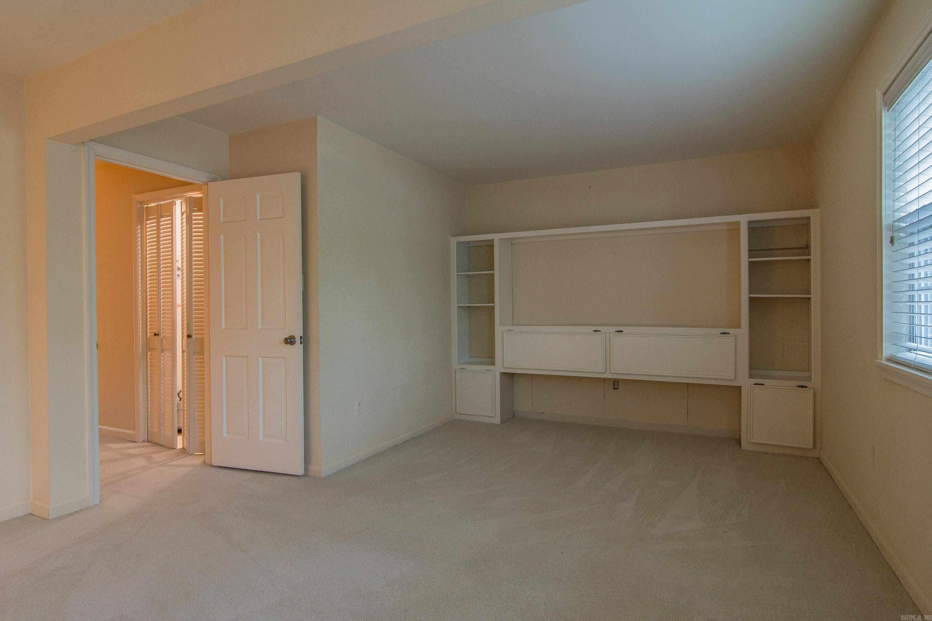 3 Kingsbridge Way