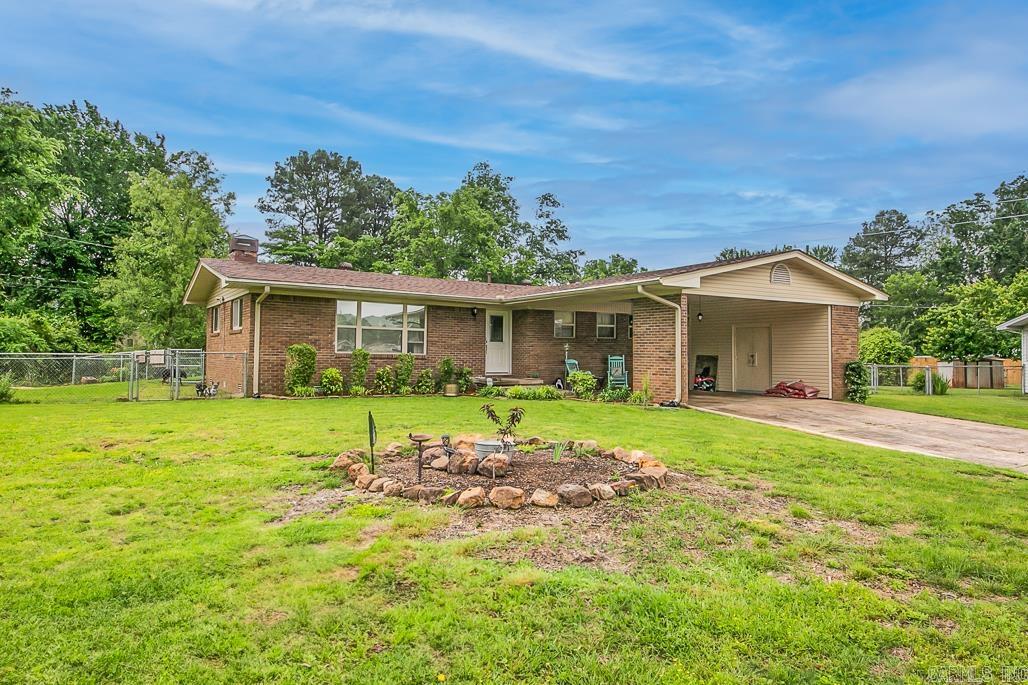 14 Jay Circle