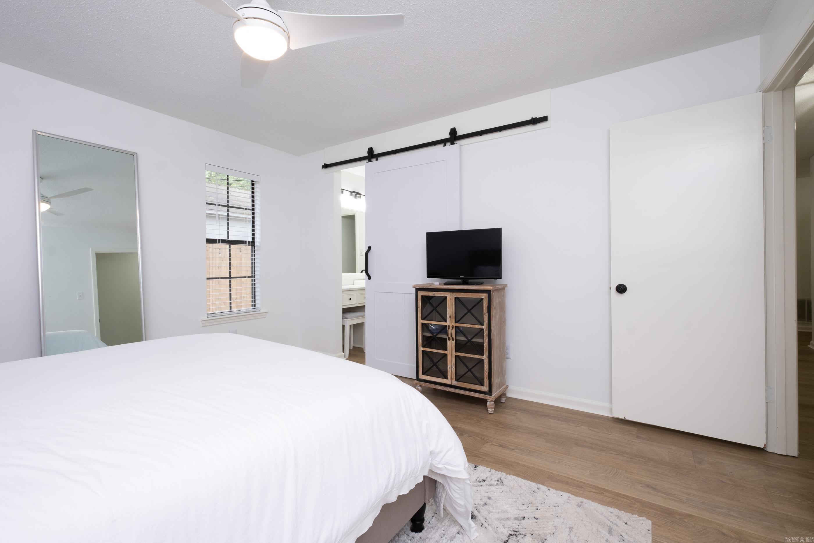 1 Woodview Court
