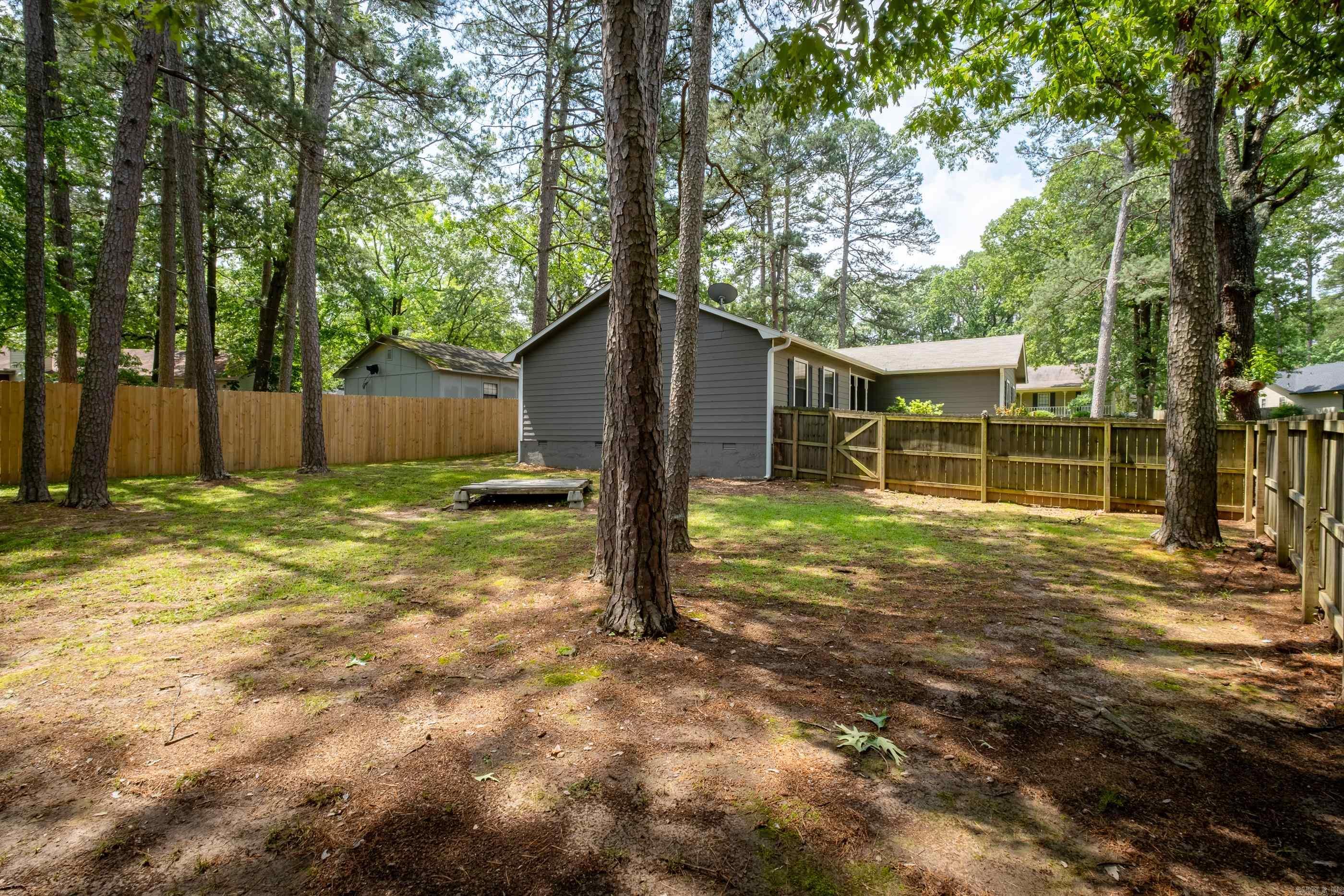 1 Woodview Court