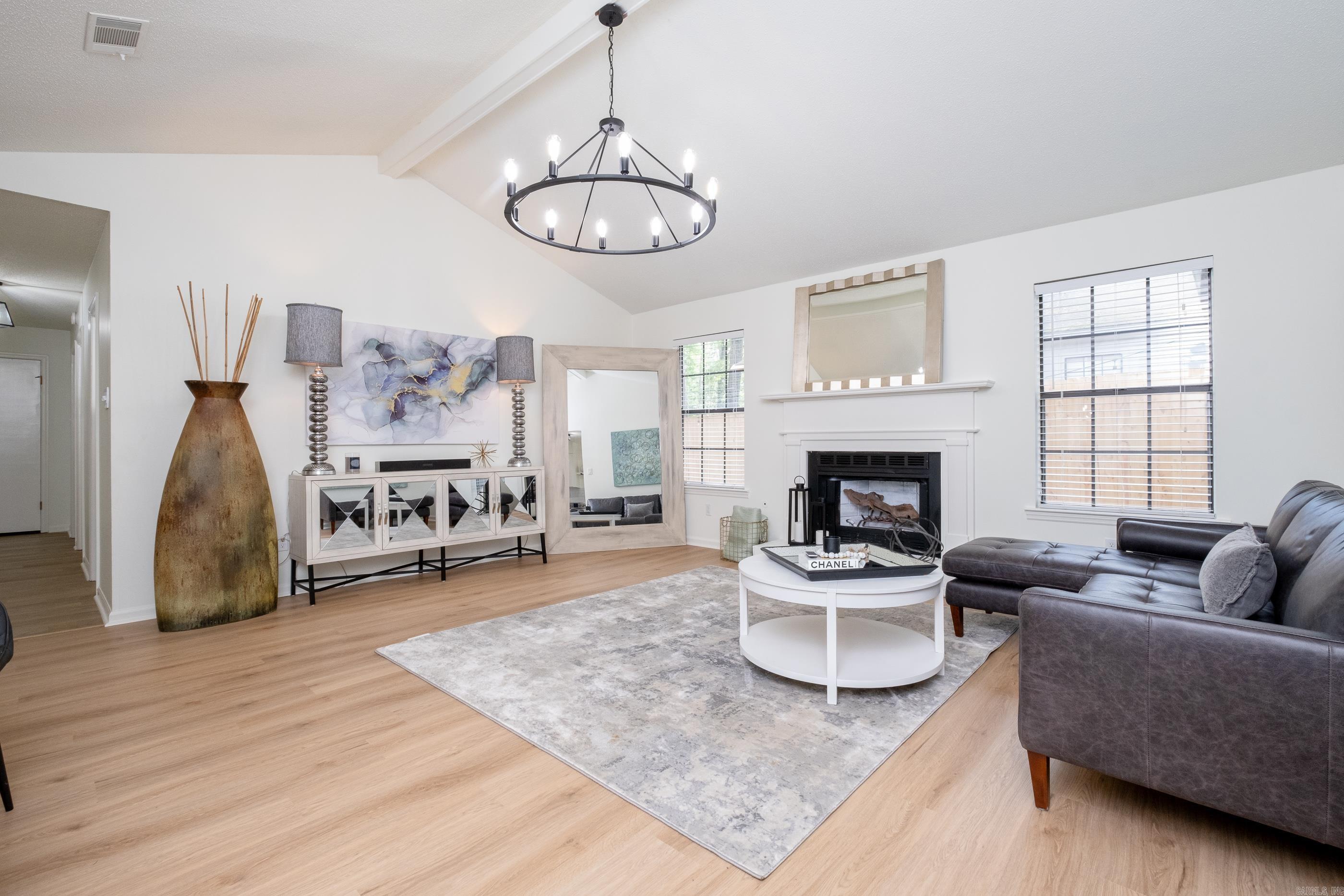 1 Woodview Court