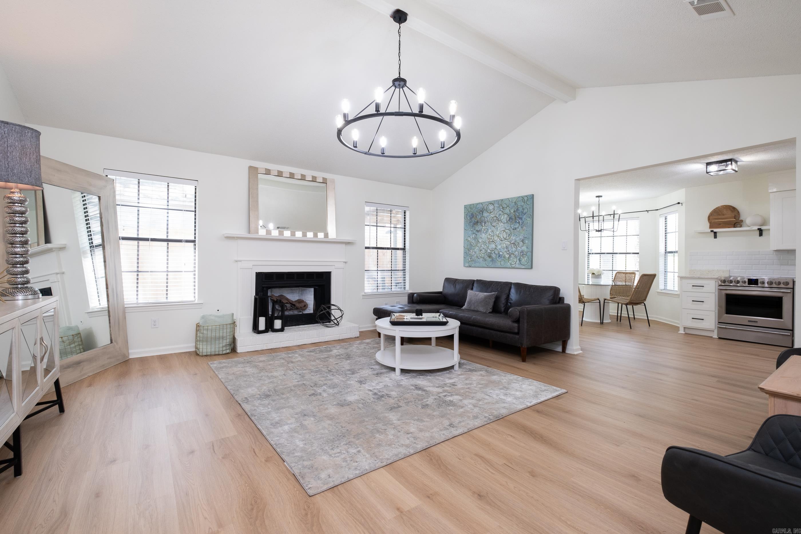 1 Woodview Court