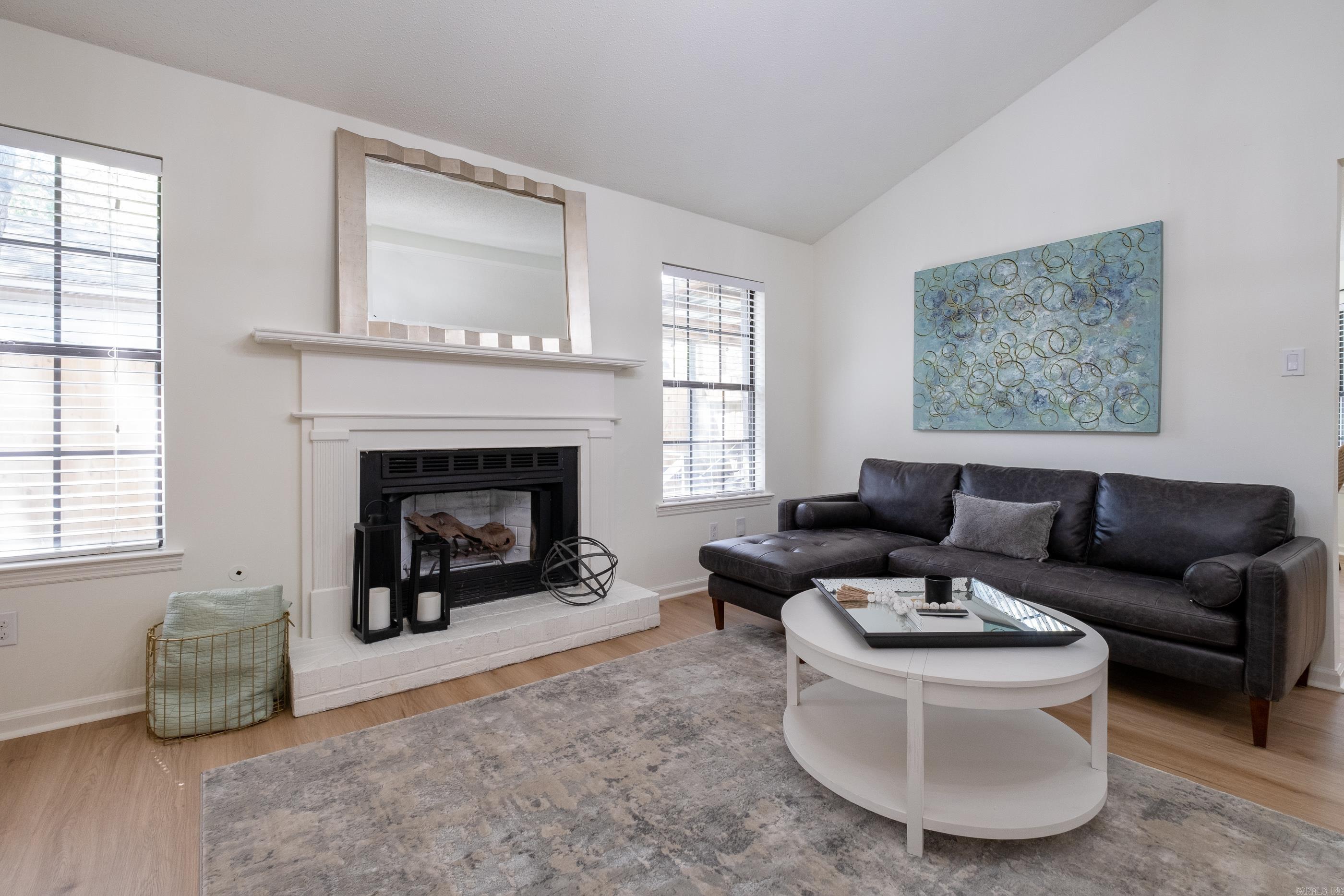 1 Woodview Court