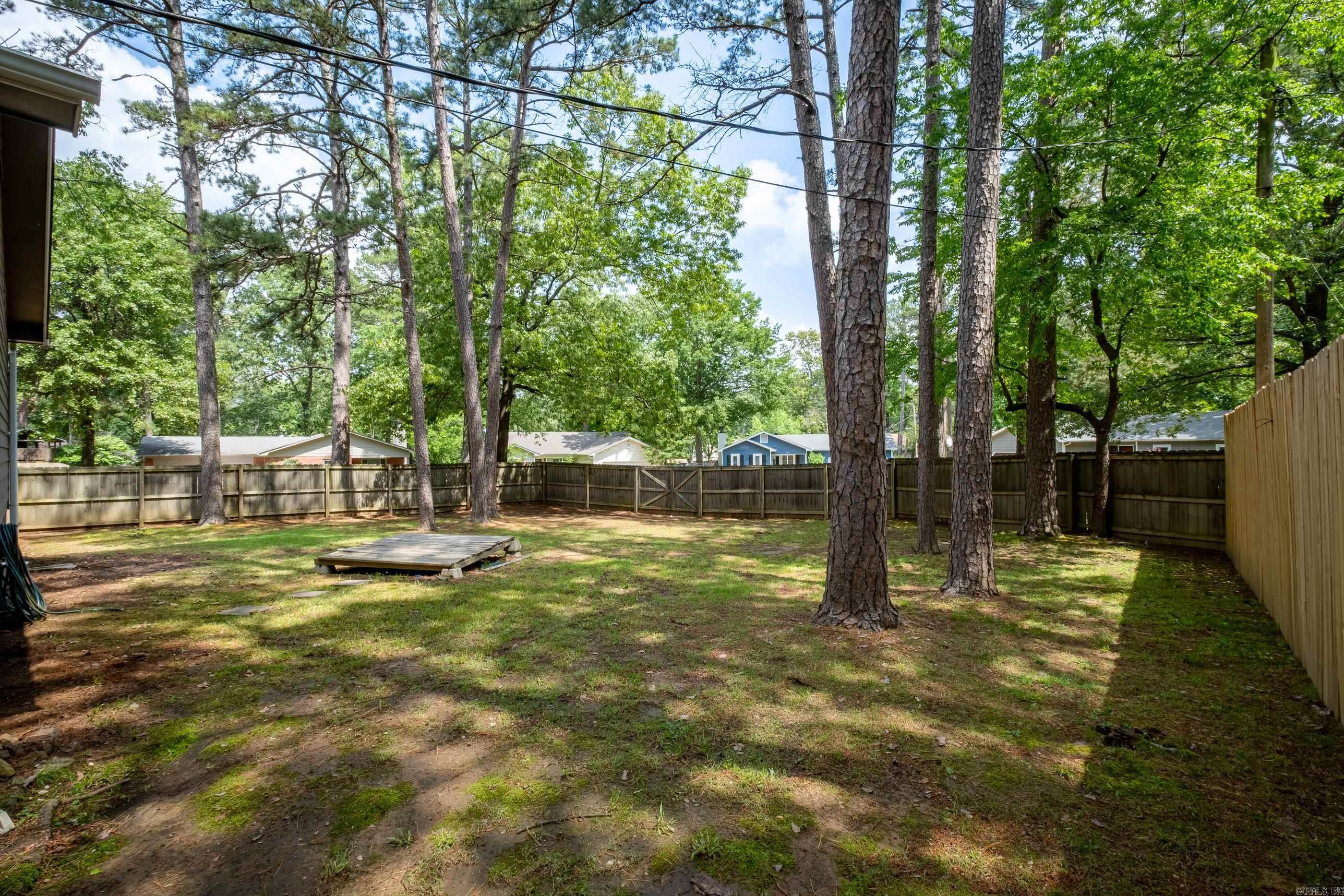 1 Woodview Court