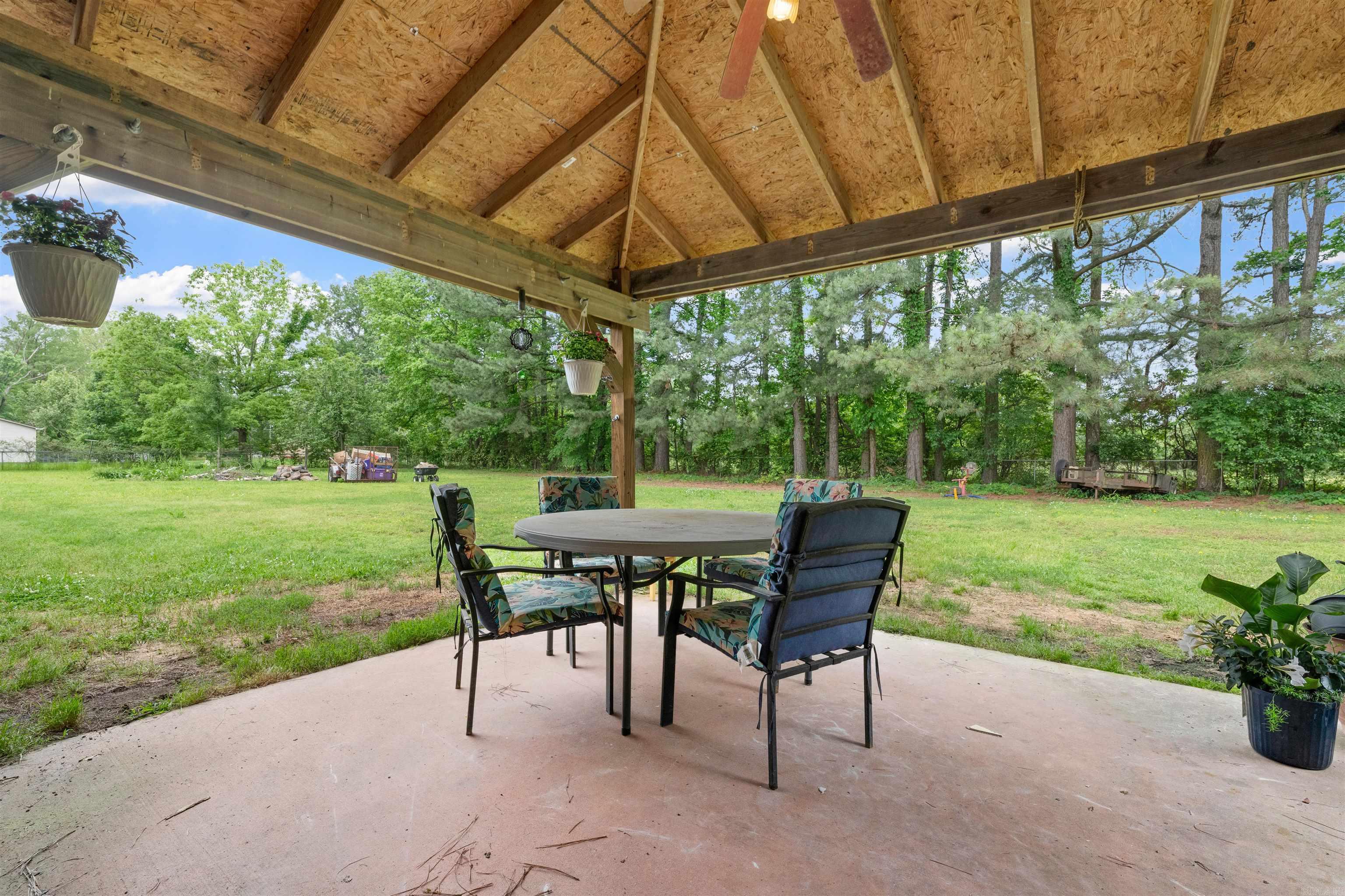 140 Lone Oak Drive