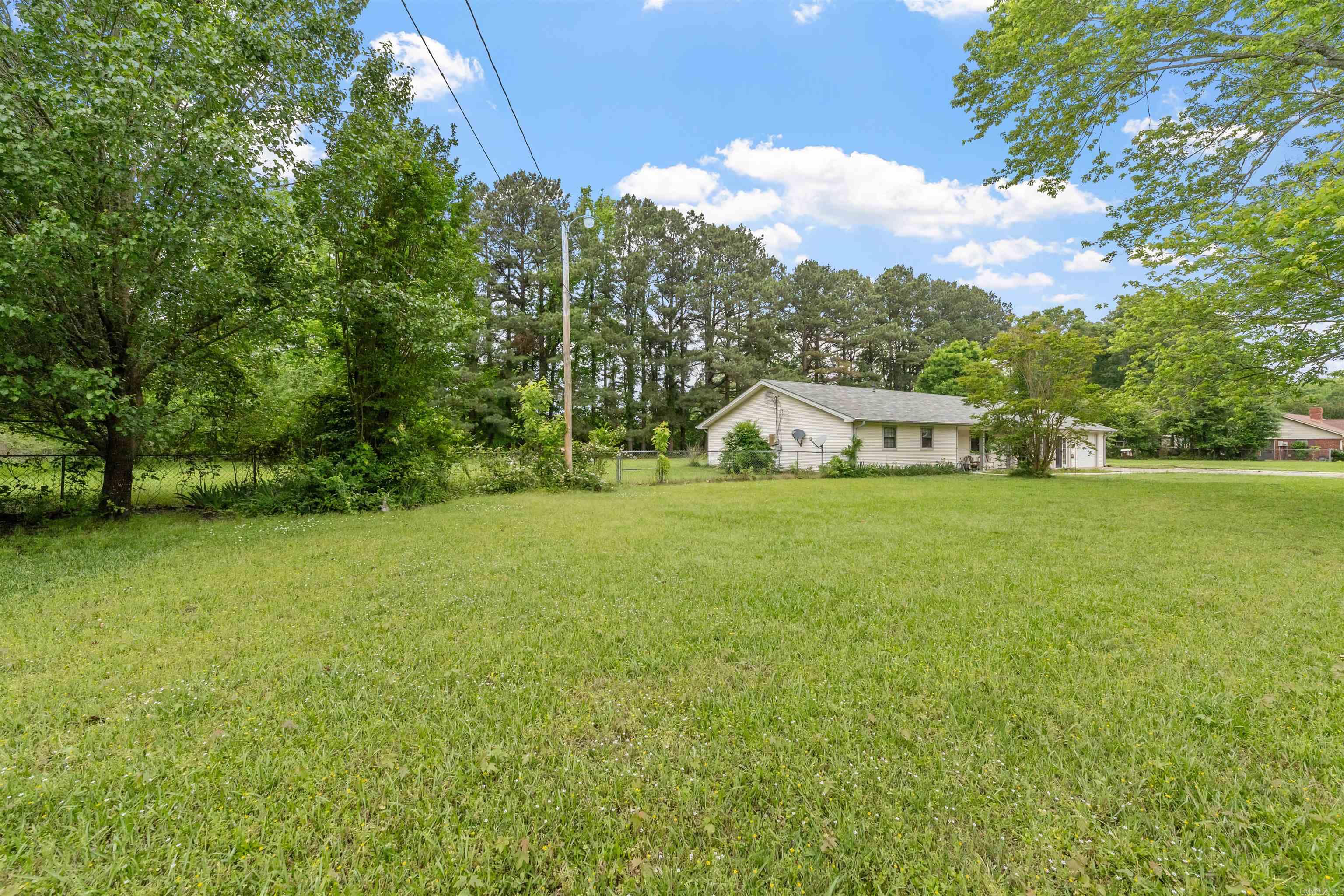 140 Lone Oak Drive