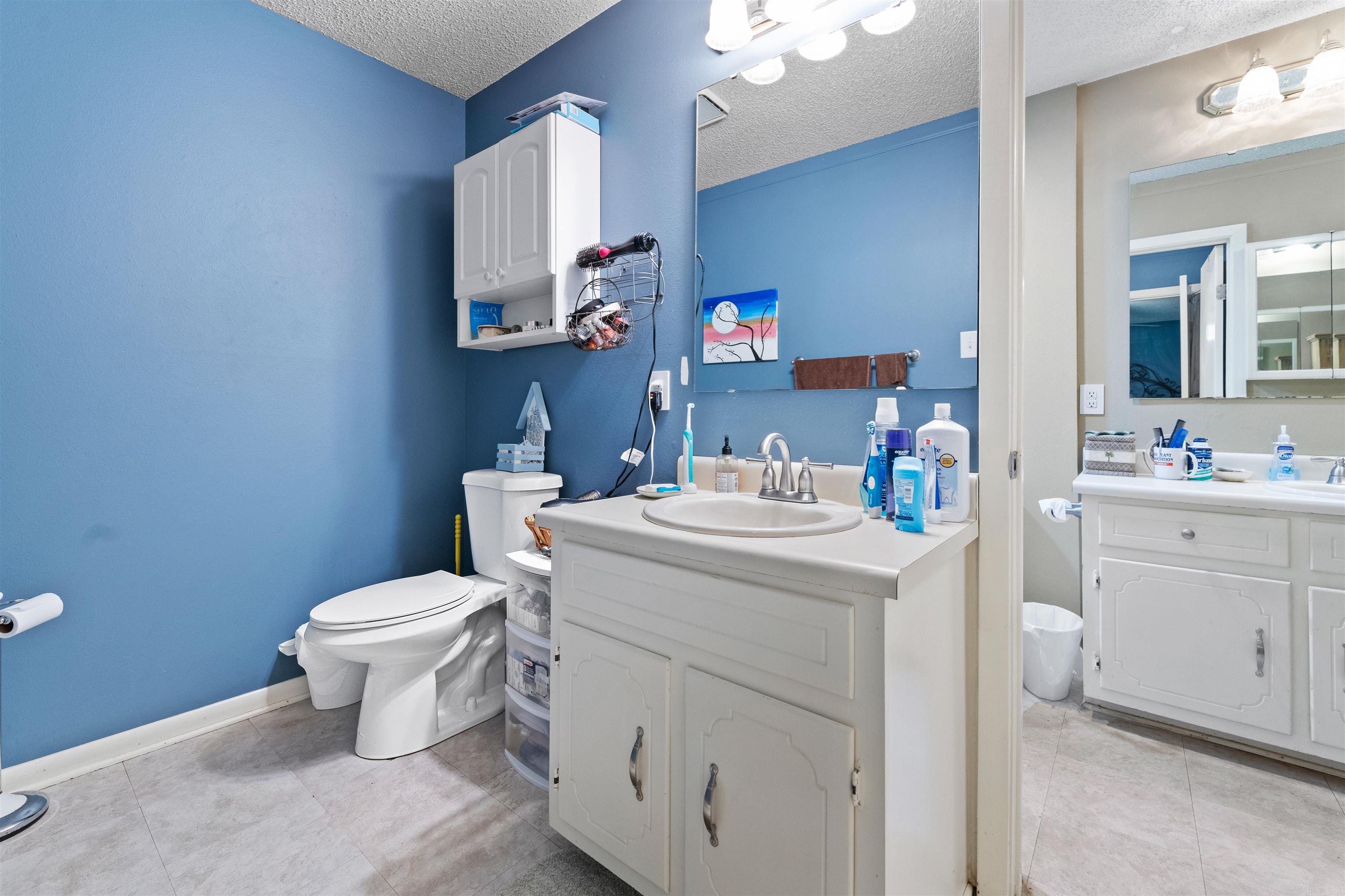 140 Lone Oak Drive