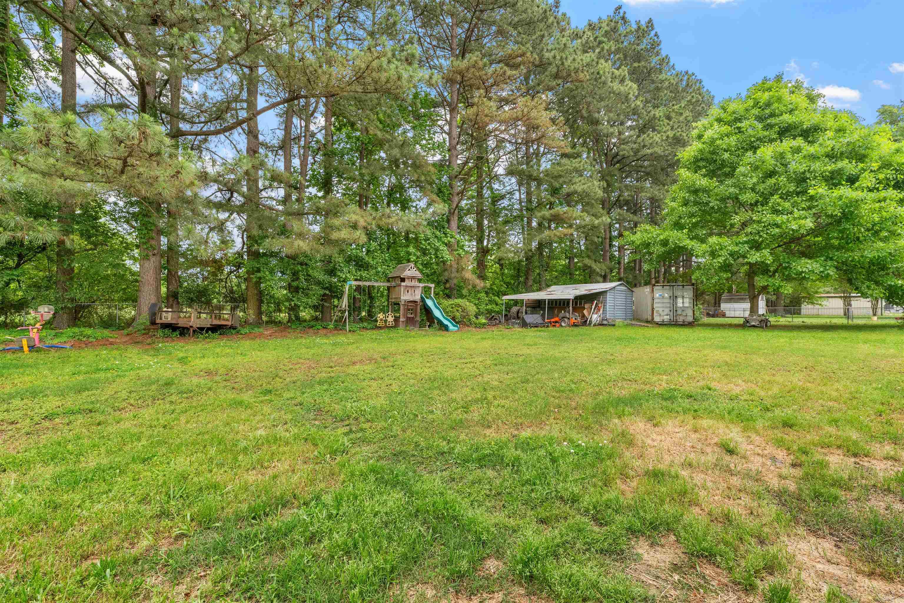 140 Lone Oak Drive