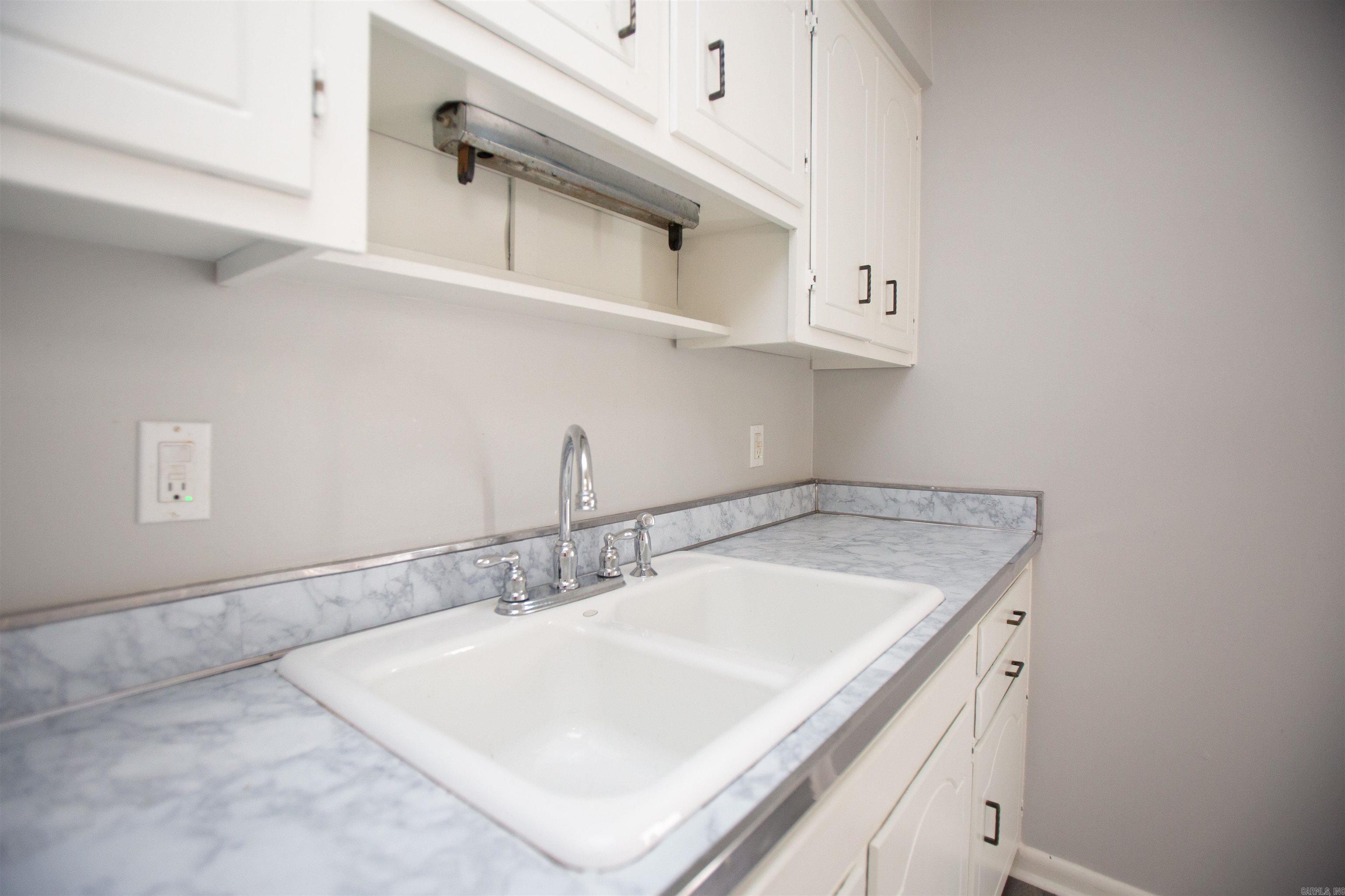 505 Sierra Madre Dr