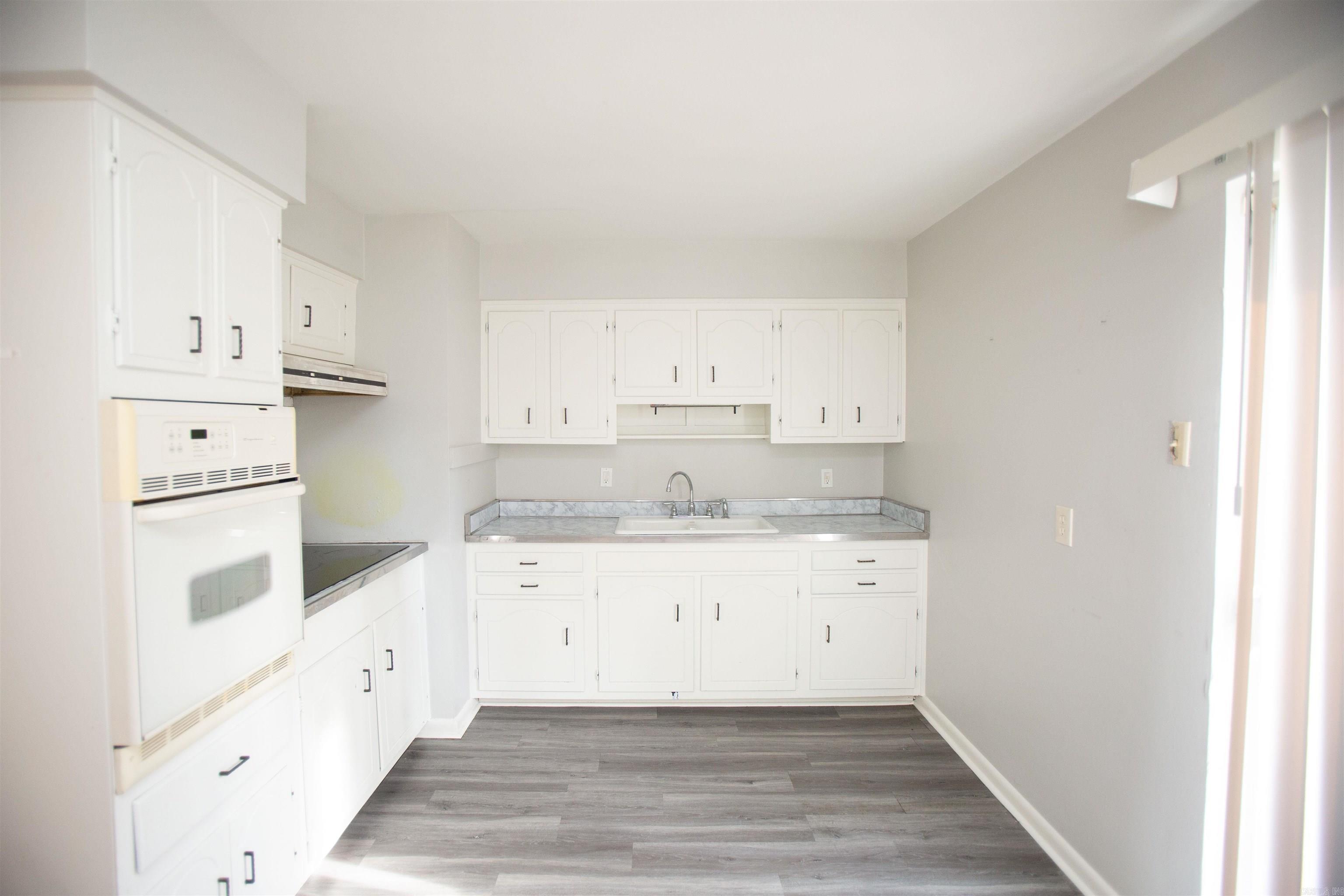 505 Sierra Madre Dr