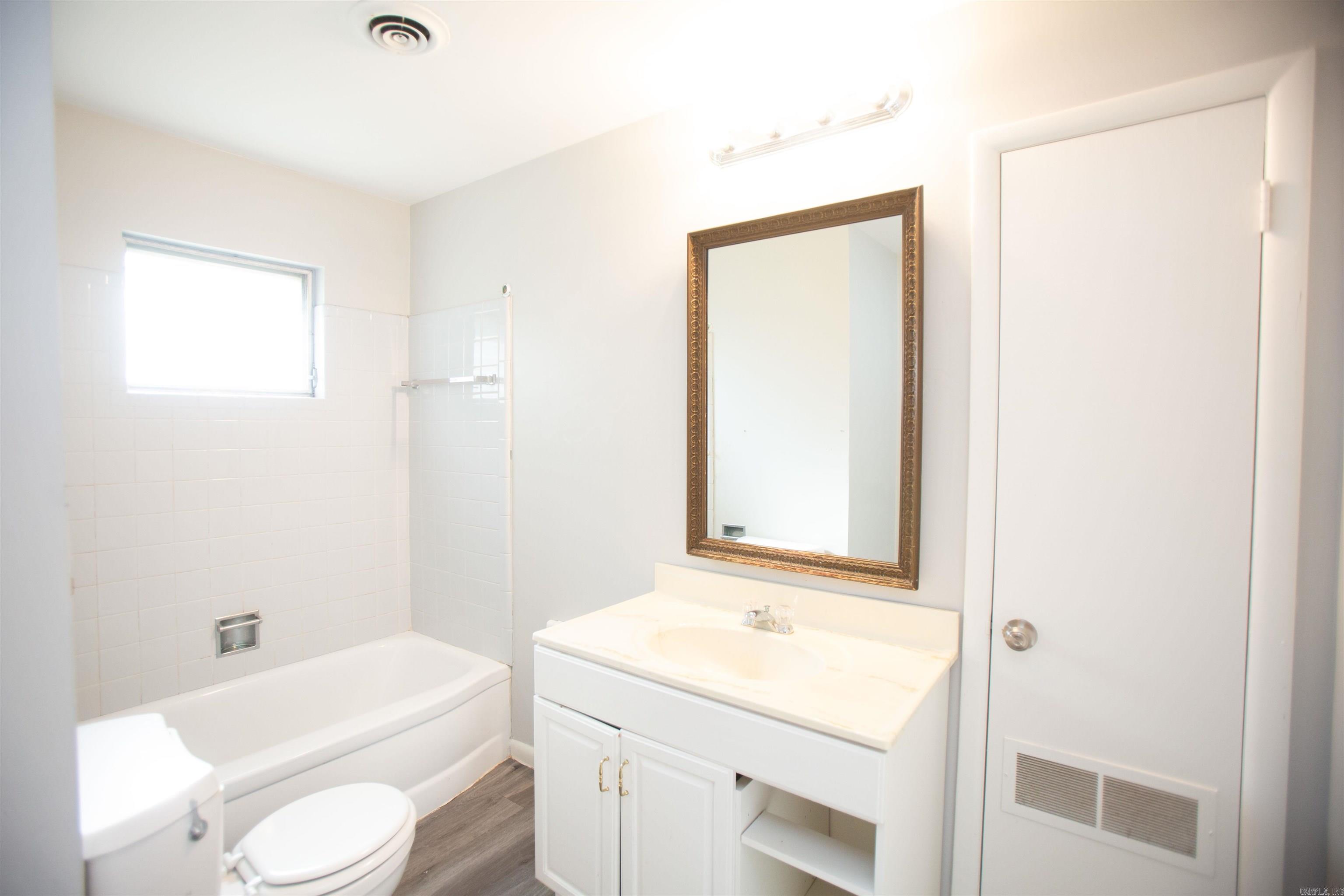 505 Sierra Madre Dr
