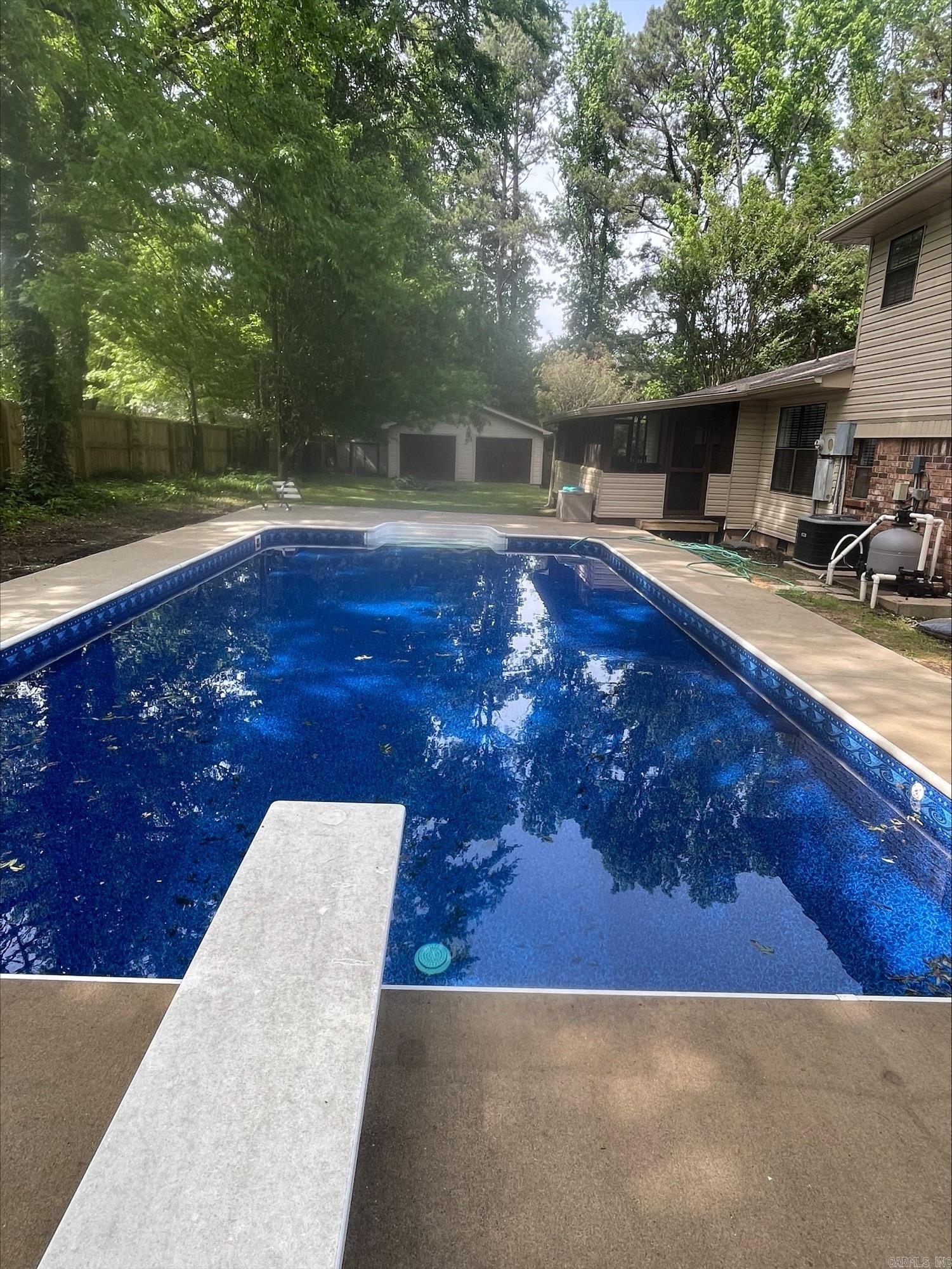 593 Kingwood Circle