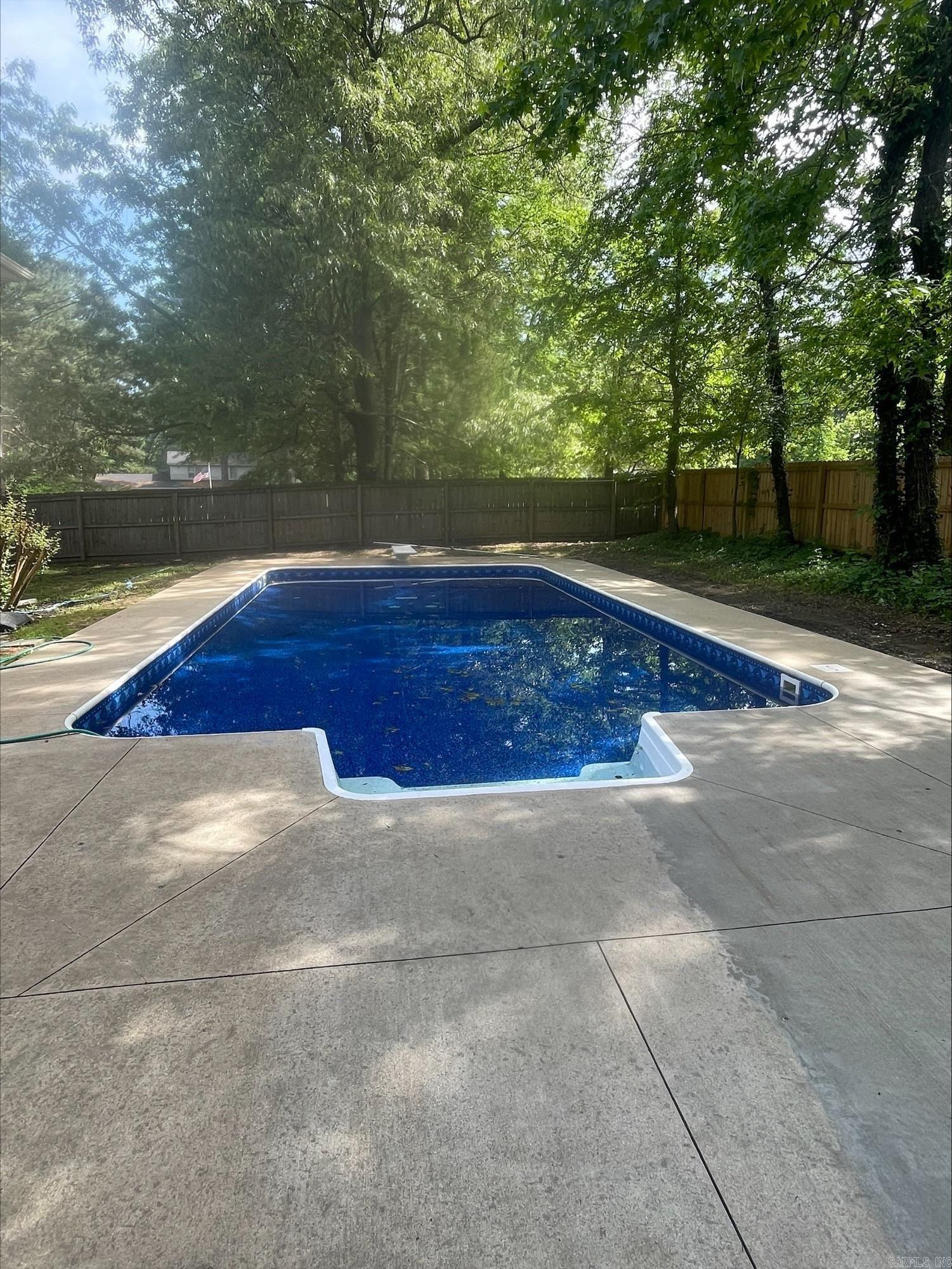 593 Kingwood Circle