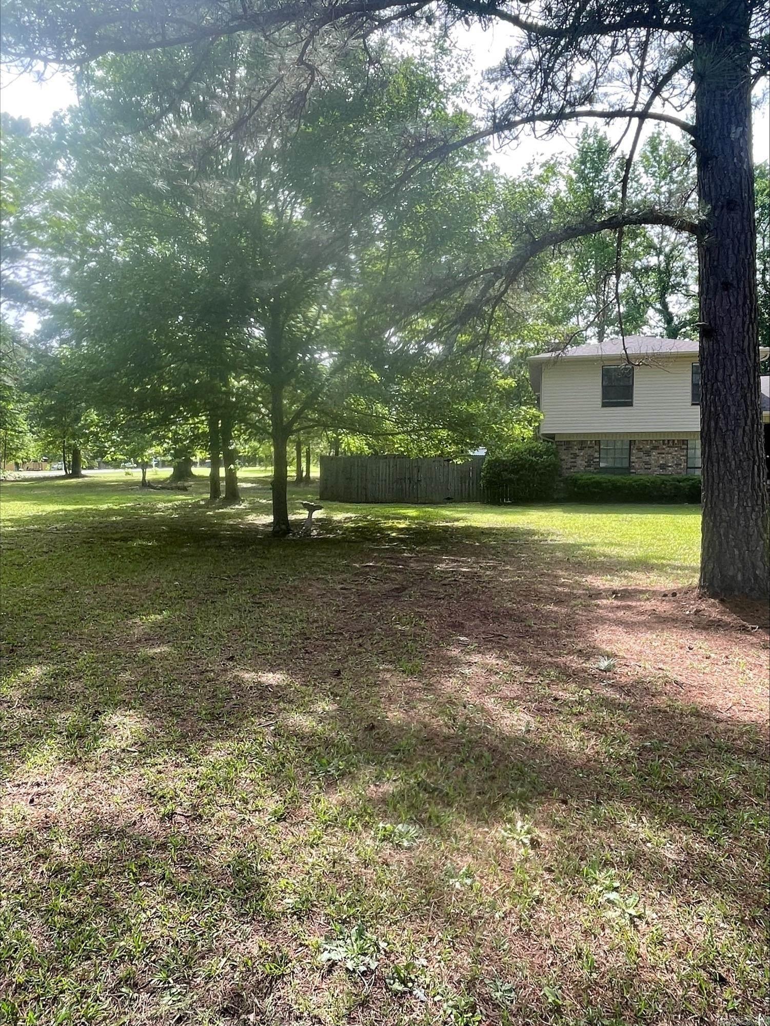 593 Kingwood Circle