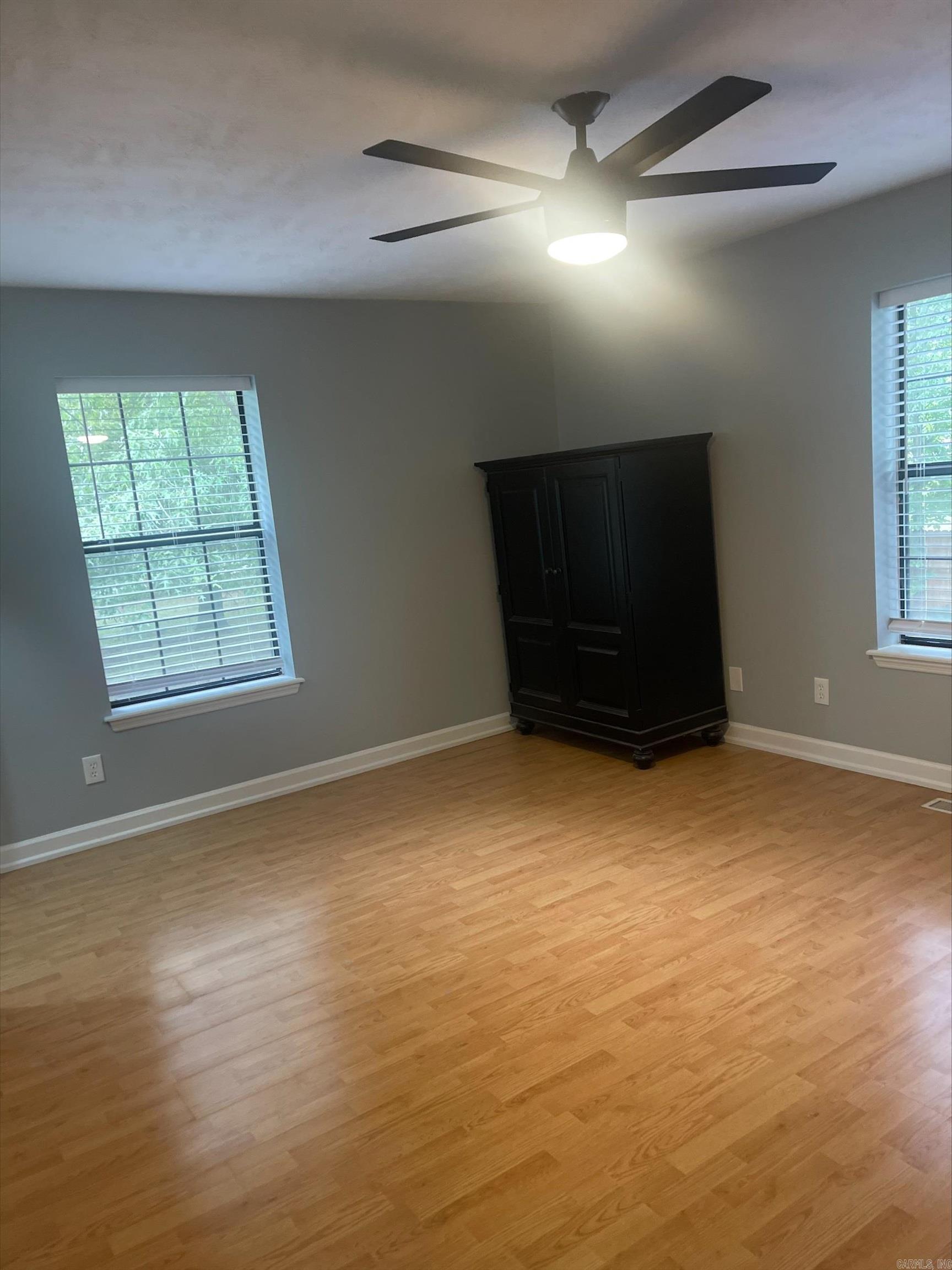 593 Kingwood Circle