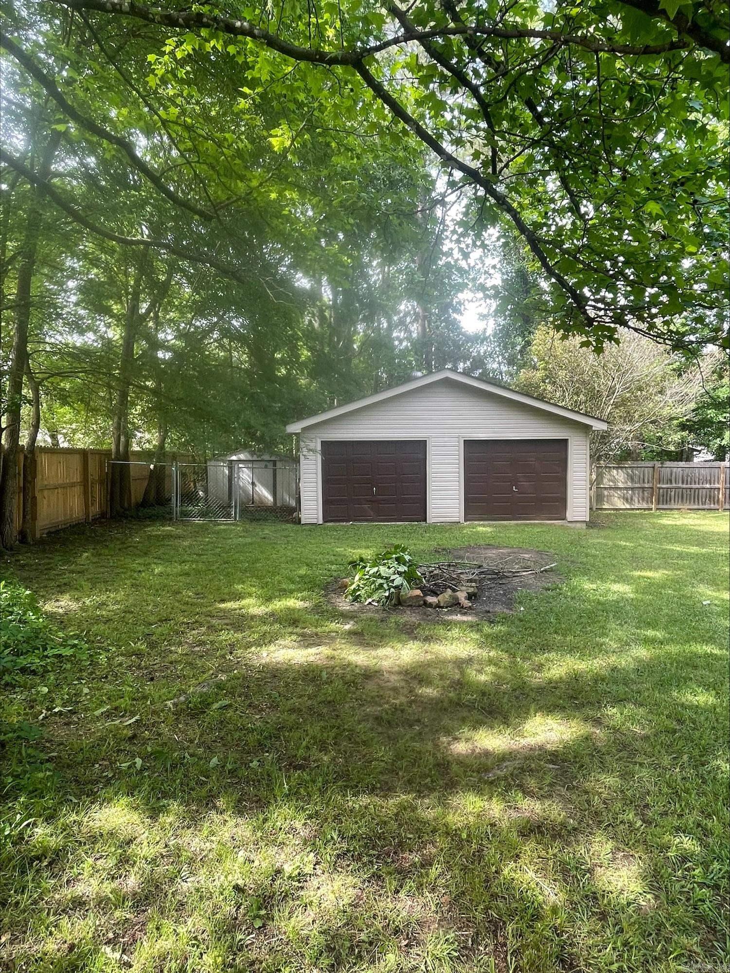 593 Kingwood Circle