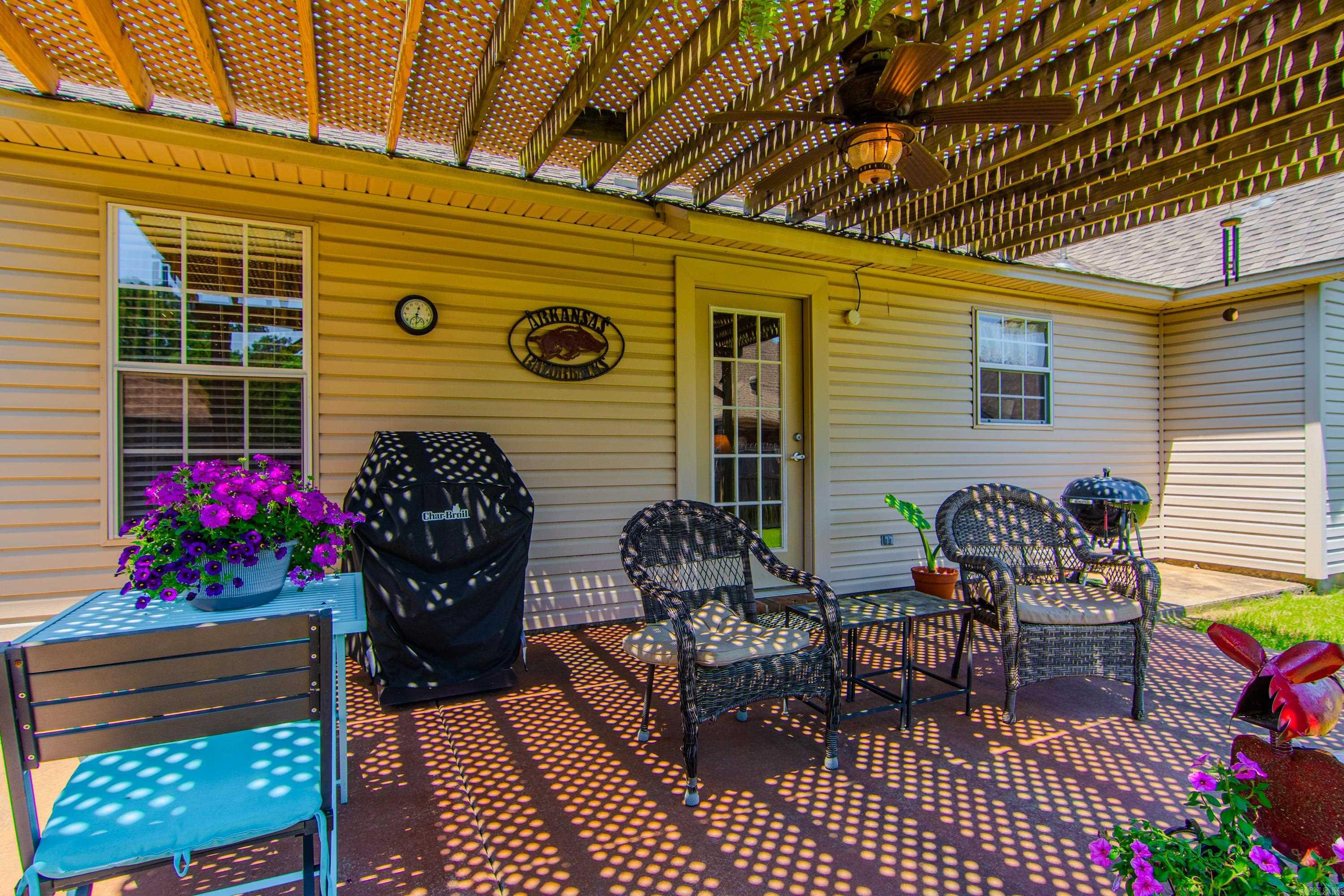 3118 Longmeadow Drive